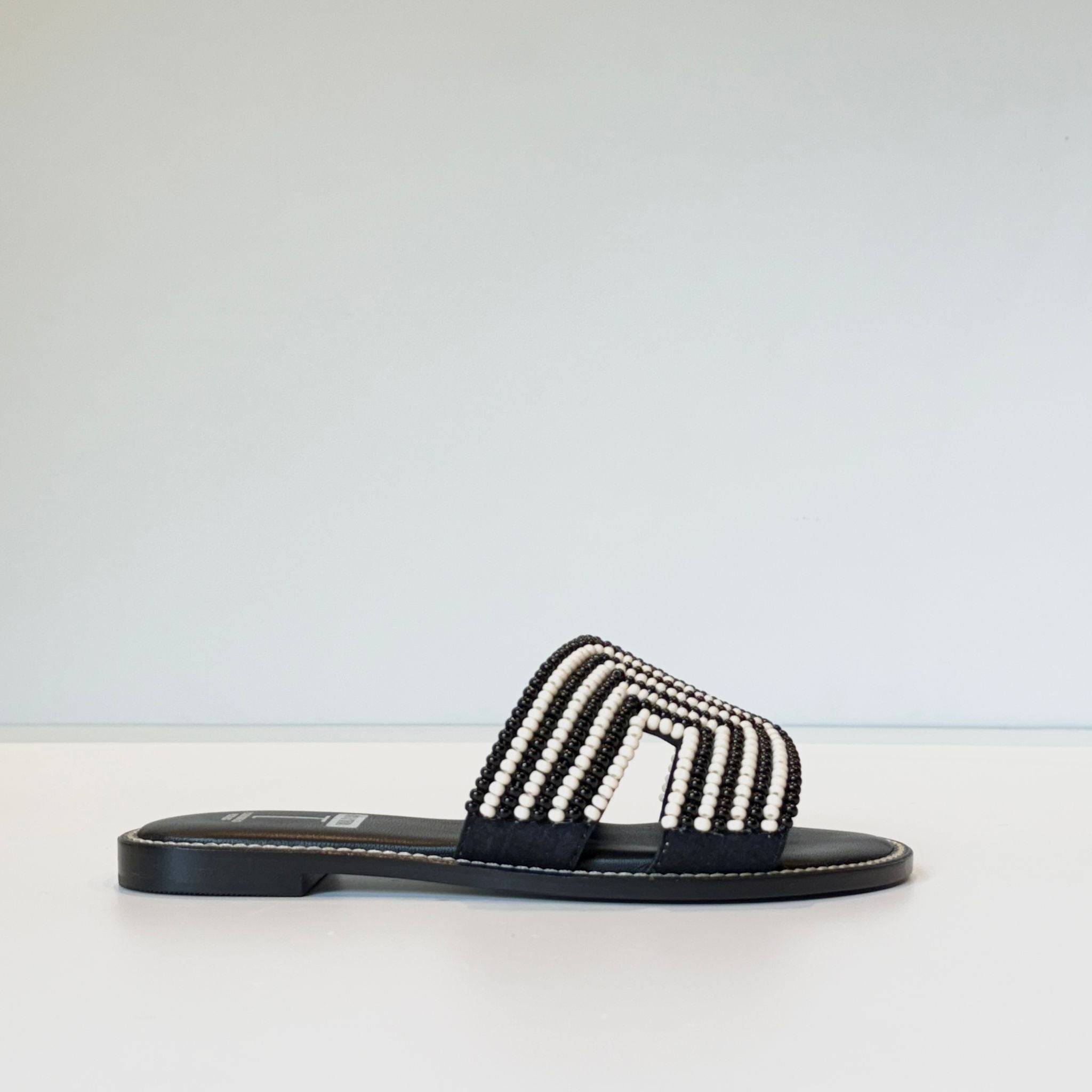 S5-6935 Ciabattine Perline Black and White