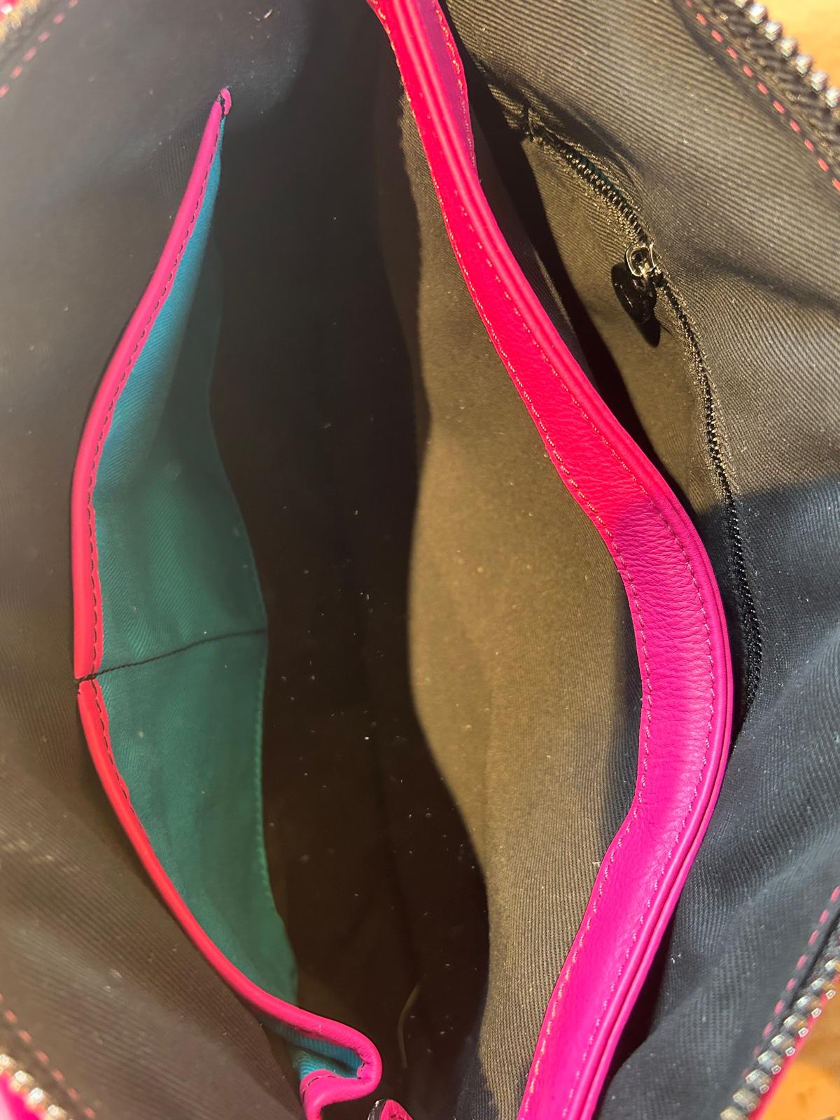 W4-ULLA M Vitello Black Fuxia