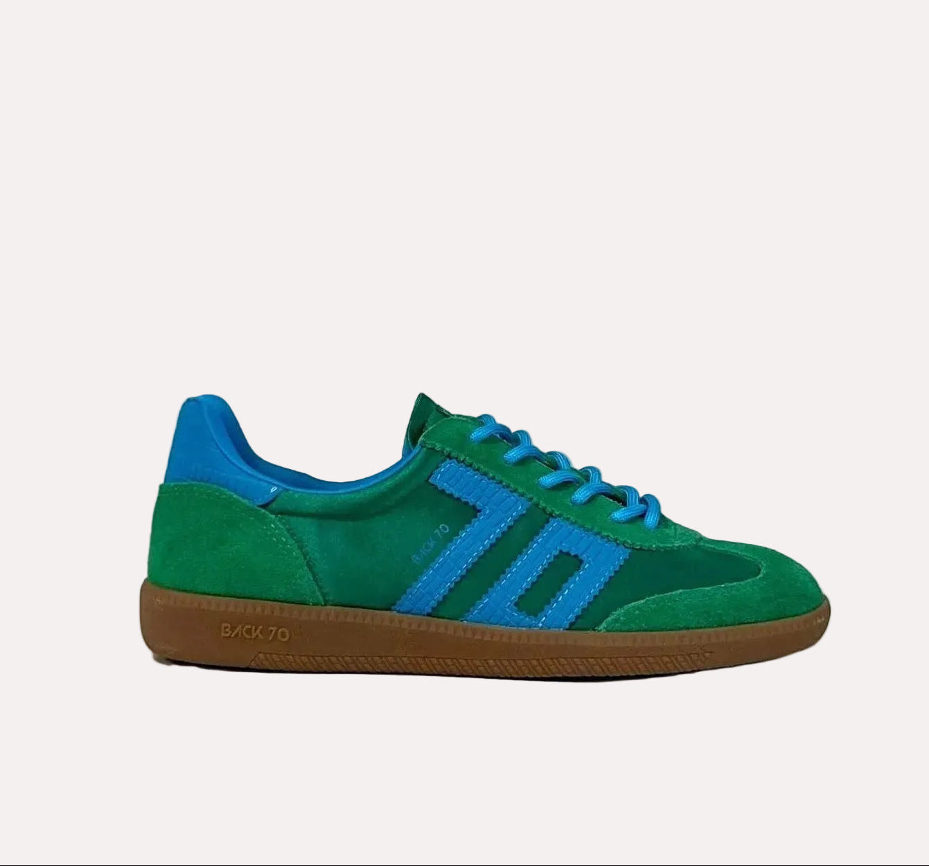 DS6-GHOST Satin 107 Emerald Woman