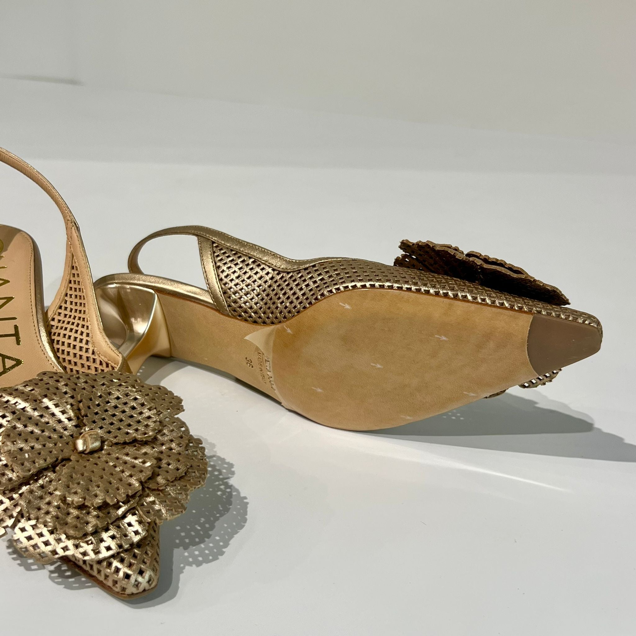 S6-3077 Chanel Forato Fiore Gold