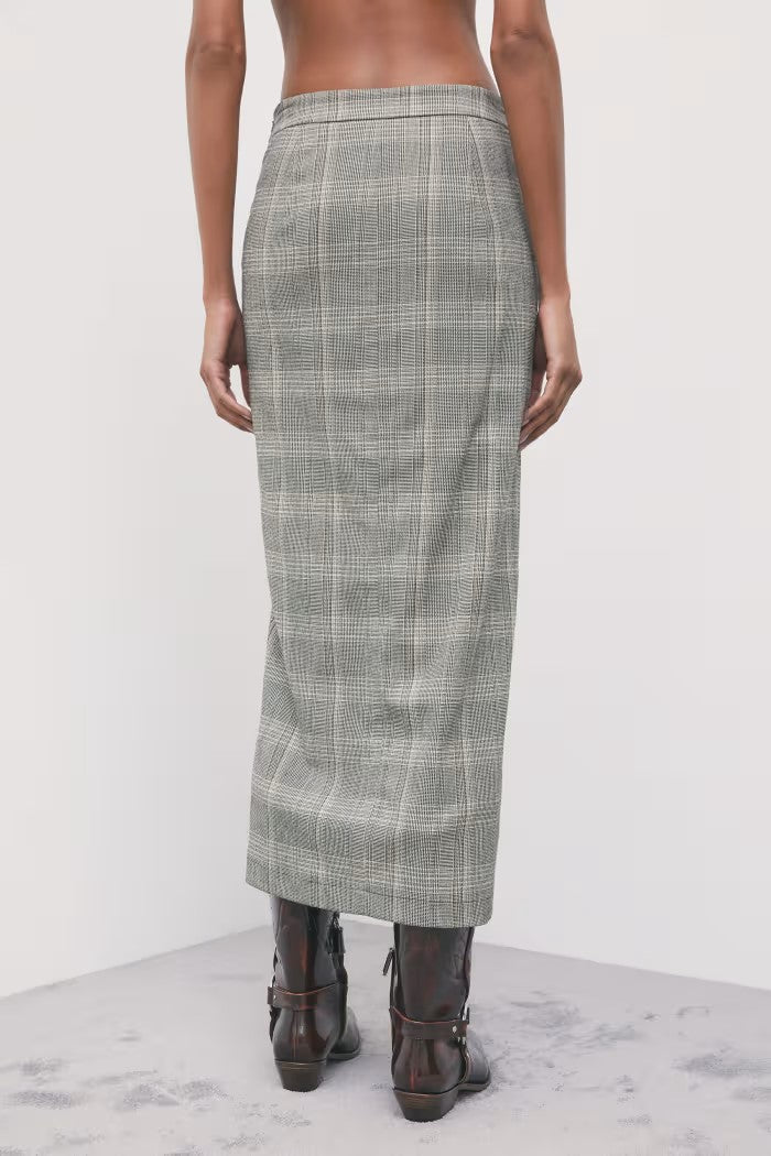 W6-8G0050 Gonna Lunga Zip Brown Check