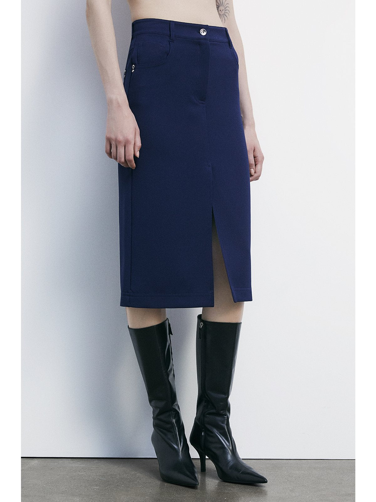 W5-8G0495 Gonna Midi 5 Tasche Essential Nero