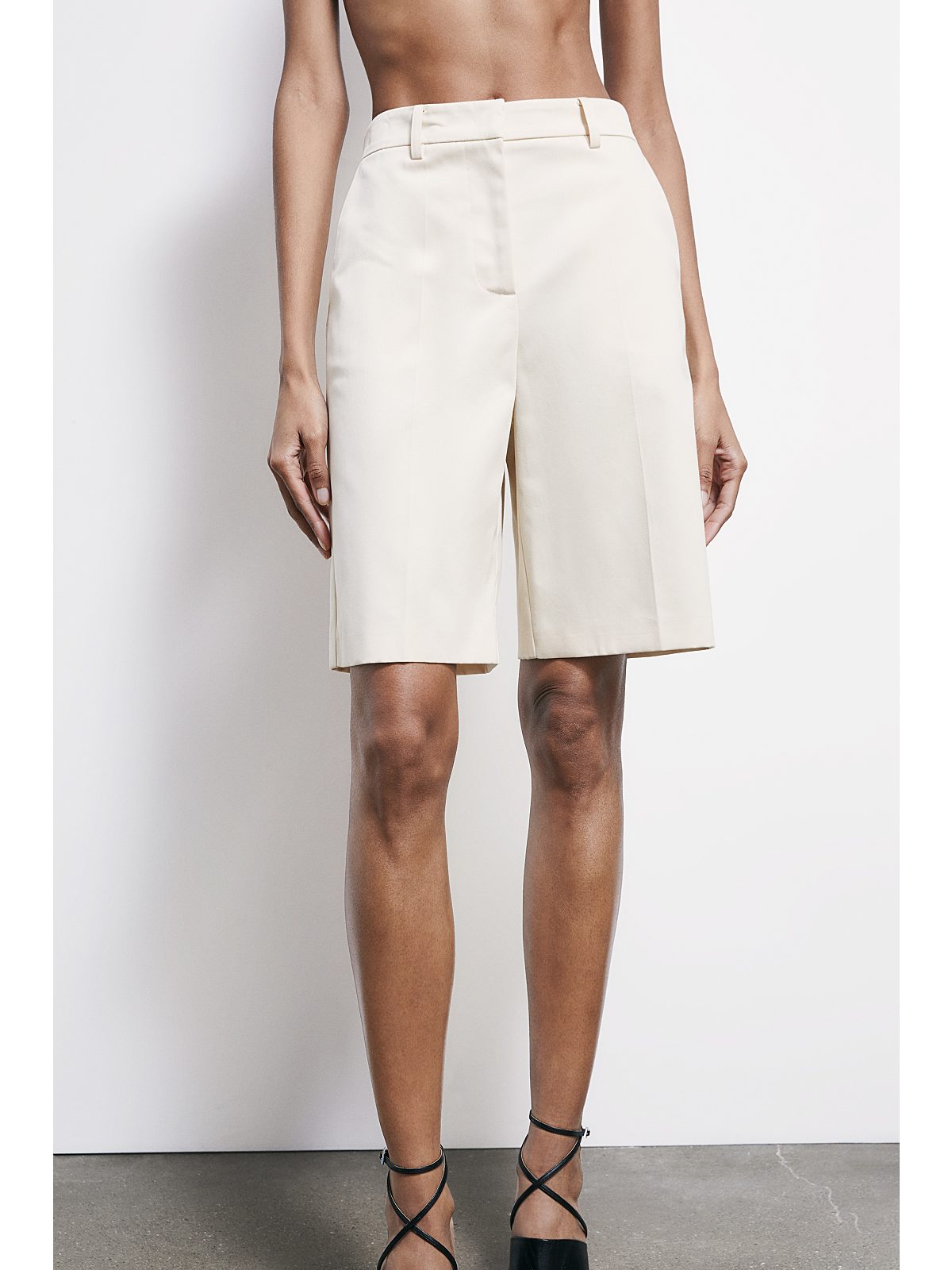 S6-8P0815 Bermuda Warm Ivory