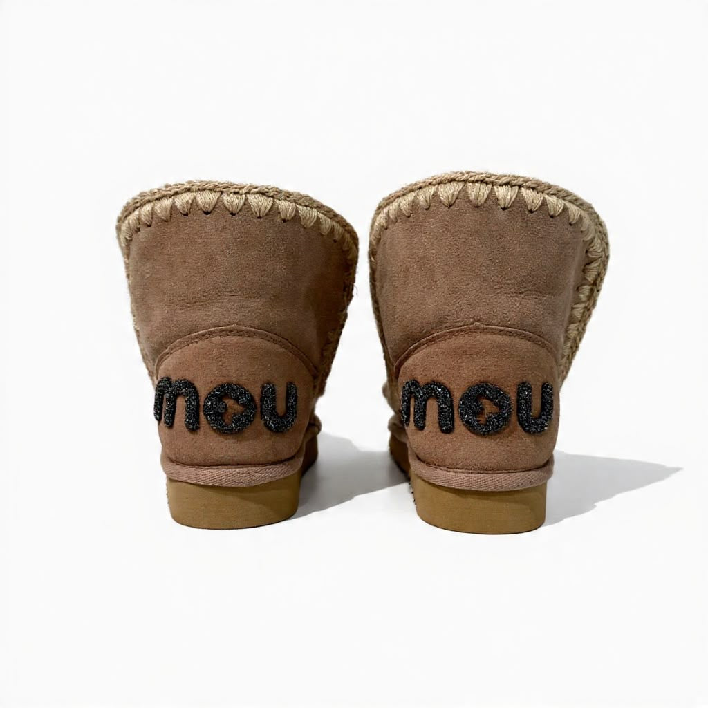 W6-Eskimo 18 Glitter Logo Camel