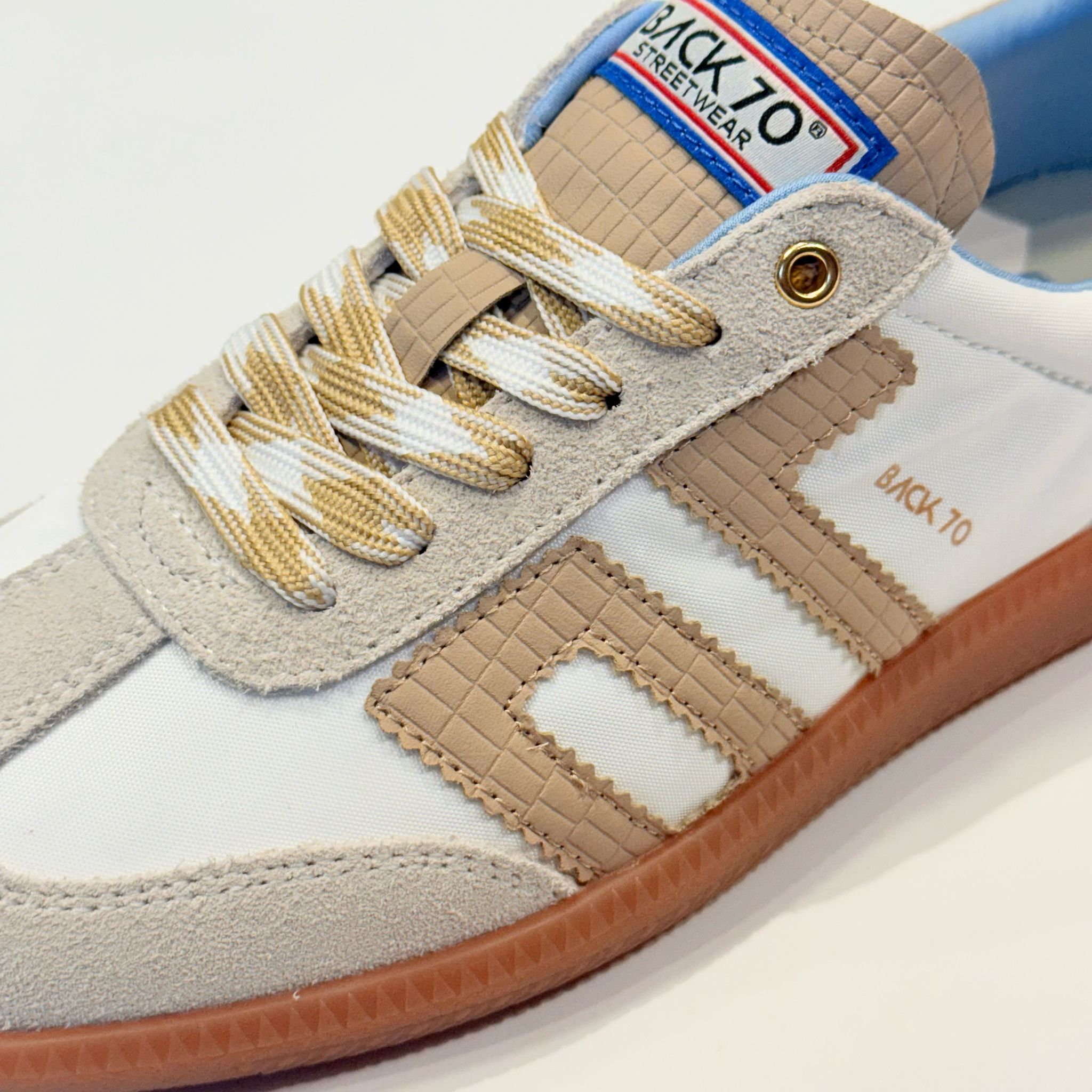 DS5-GHOST Ecru Croc Woman