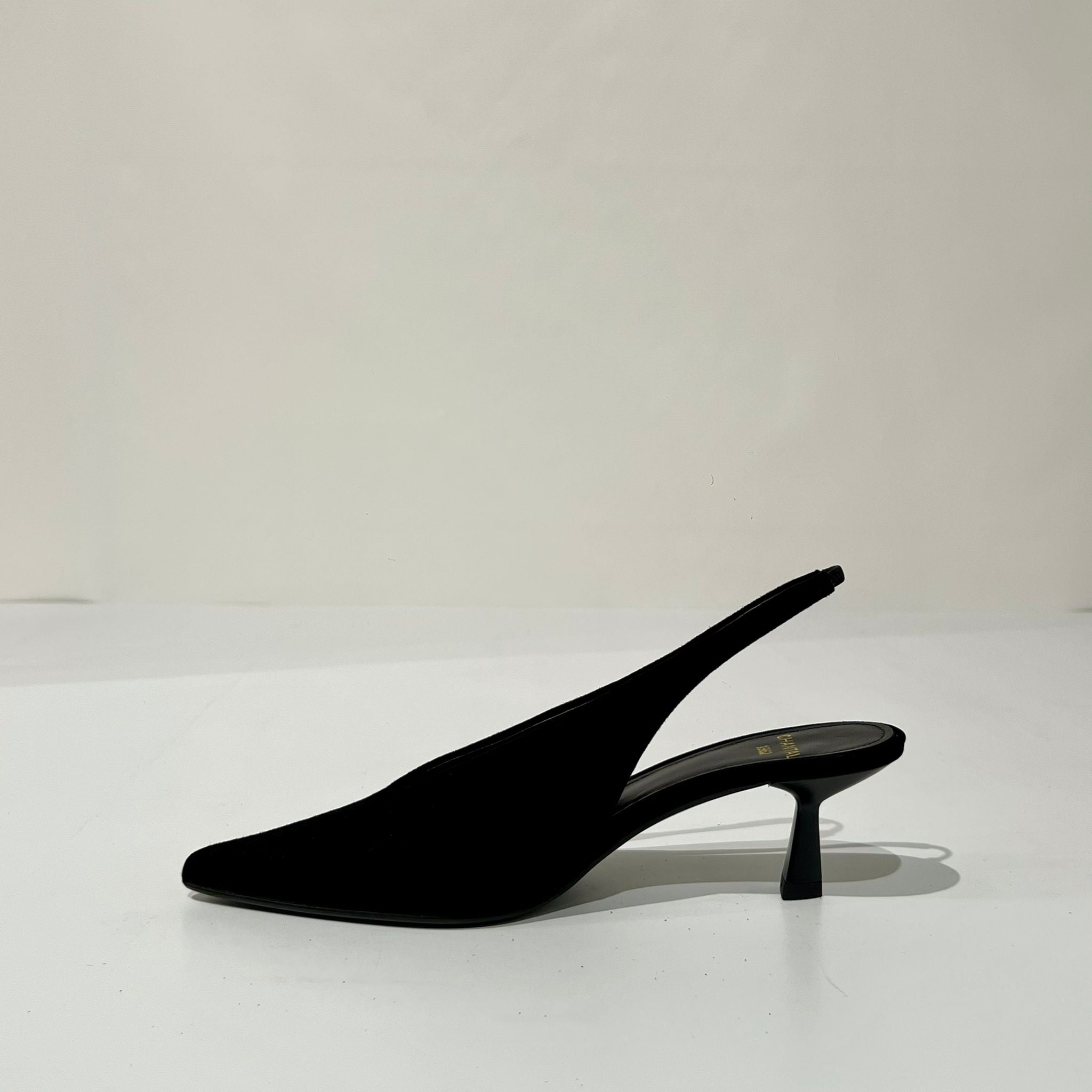 W5-2738 Chanel Camoscio Nero