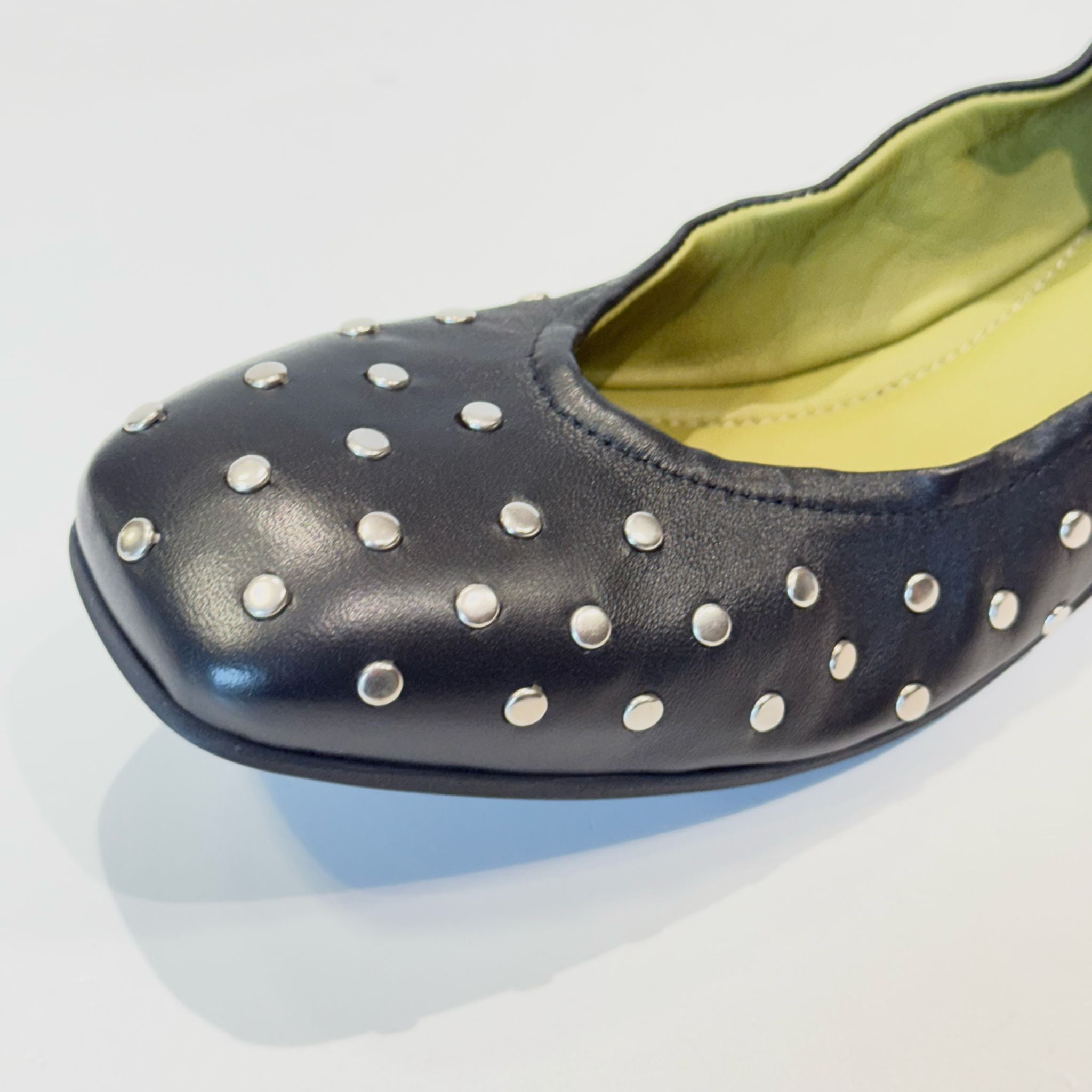 S5-9225 Ballerina Borchie Nera