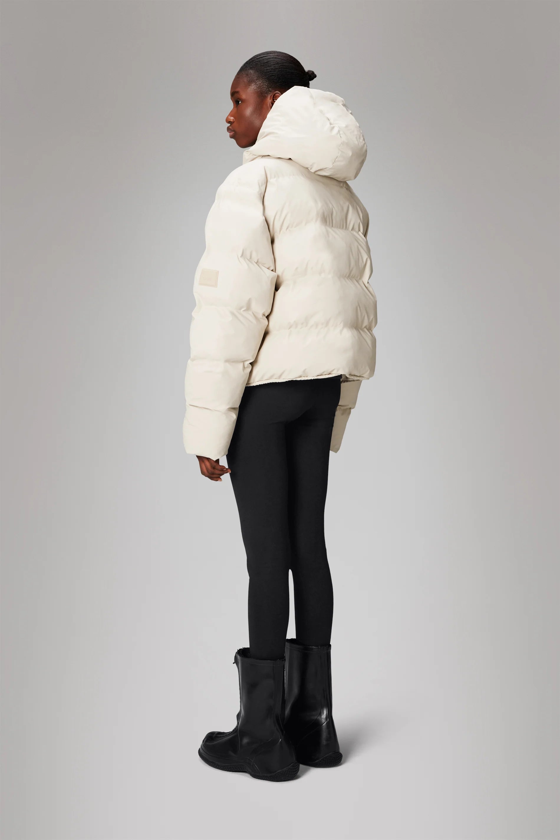 W4-15150 Piumino Alta Short Puffer Dune Woman