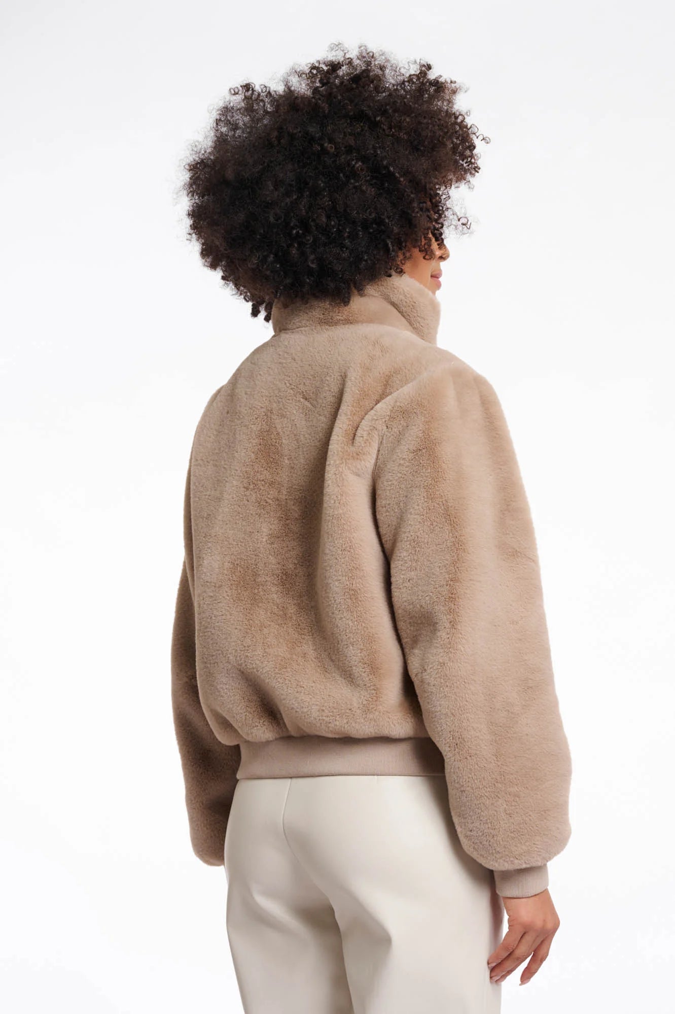 W5-AMBRA Short Jacket Fur OAT