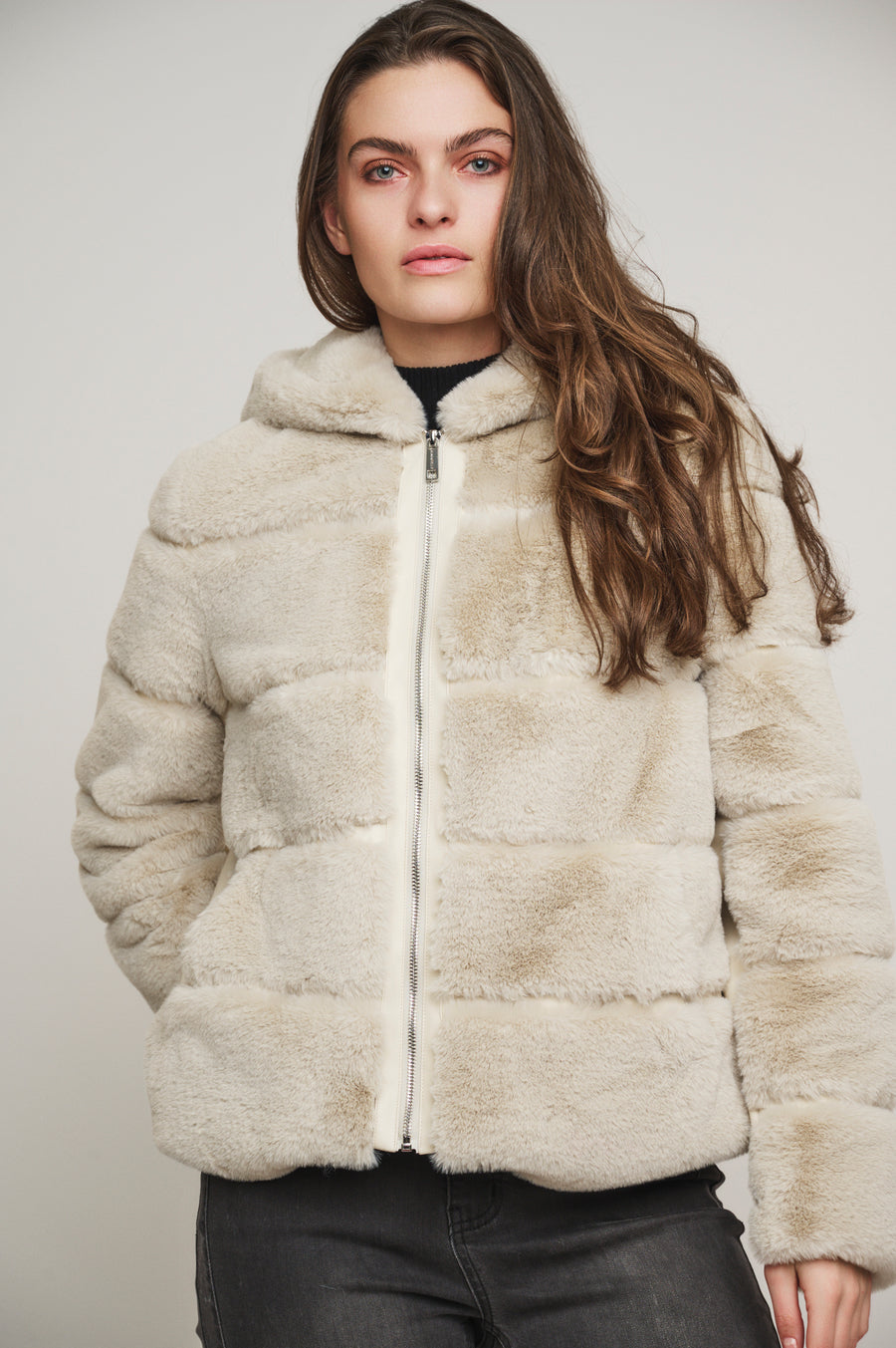 W4-AZA Short Faux Fur Jacket Birch