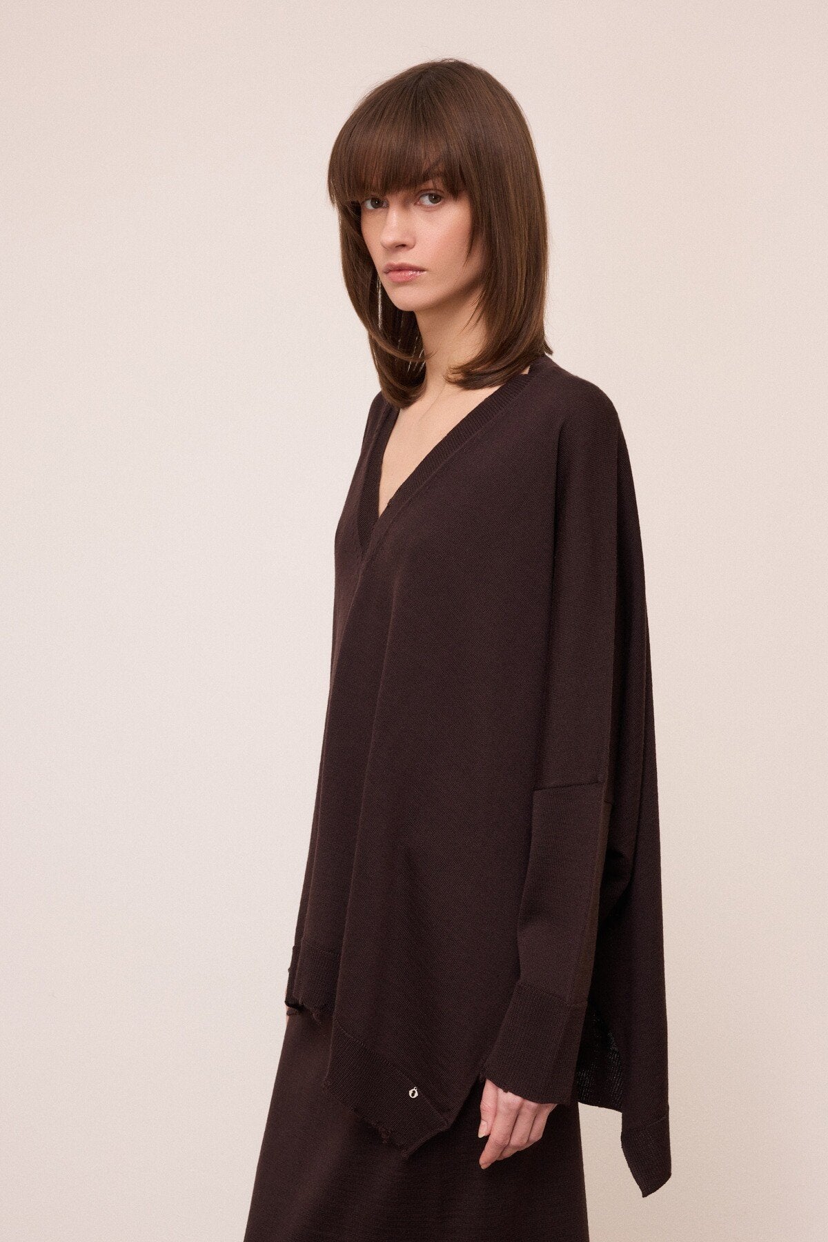 W6-DK9379 Maglia Scollo V Aubergine