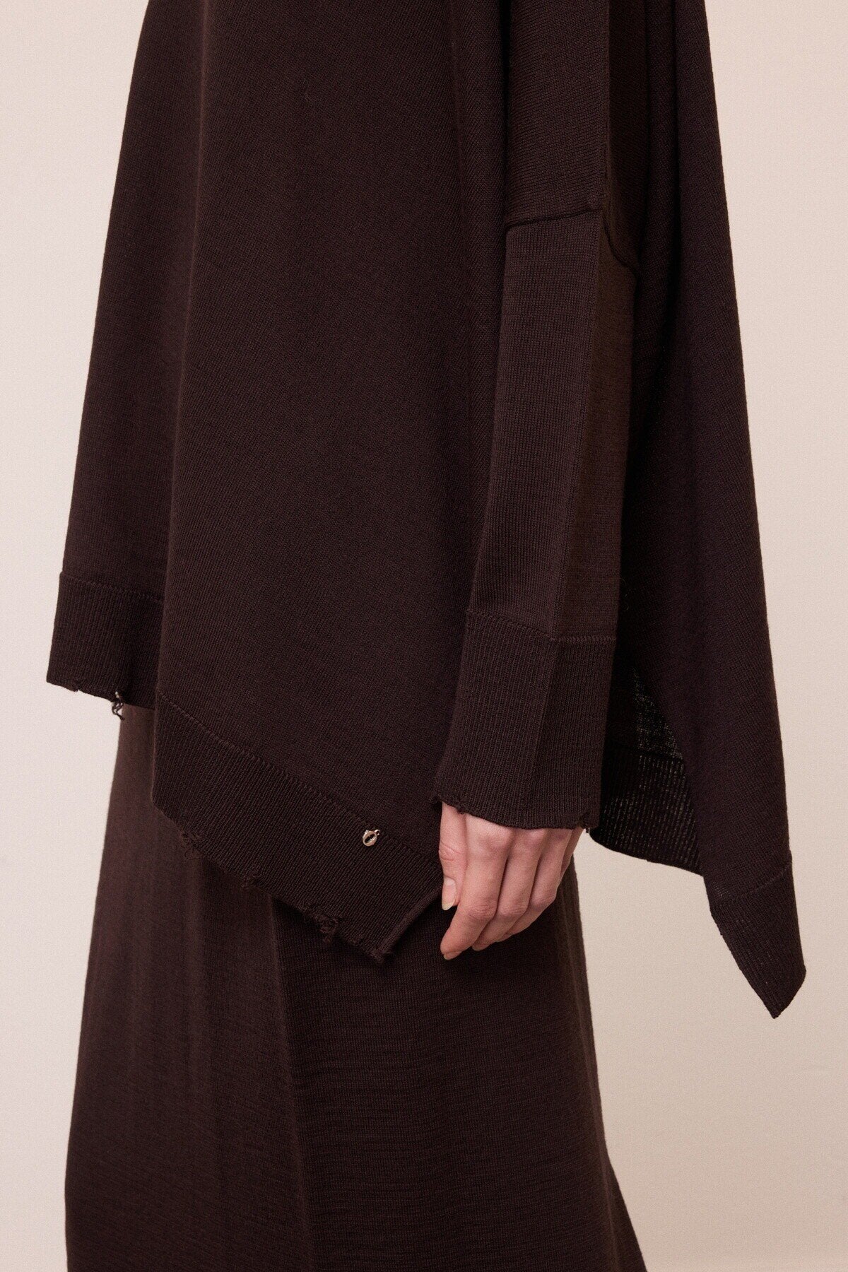 W6-DK9379 Maglia Scollo V Aubergine