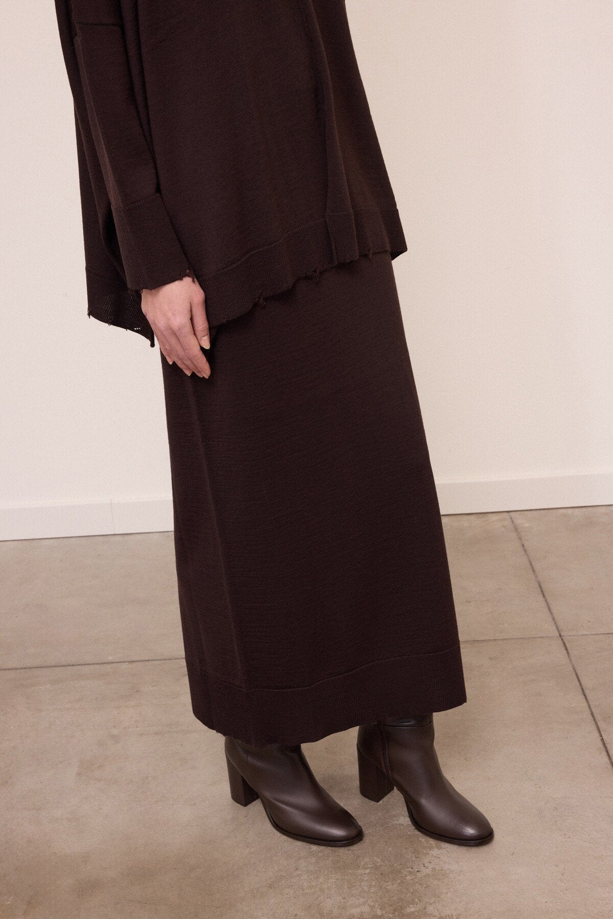 W6-DK9380 Gonna Longuette Aubergine