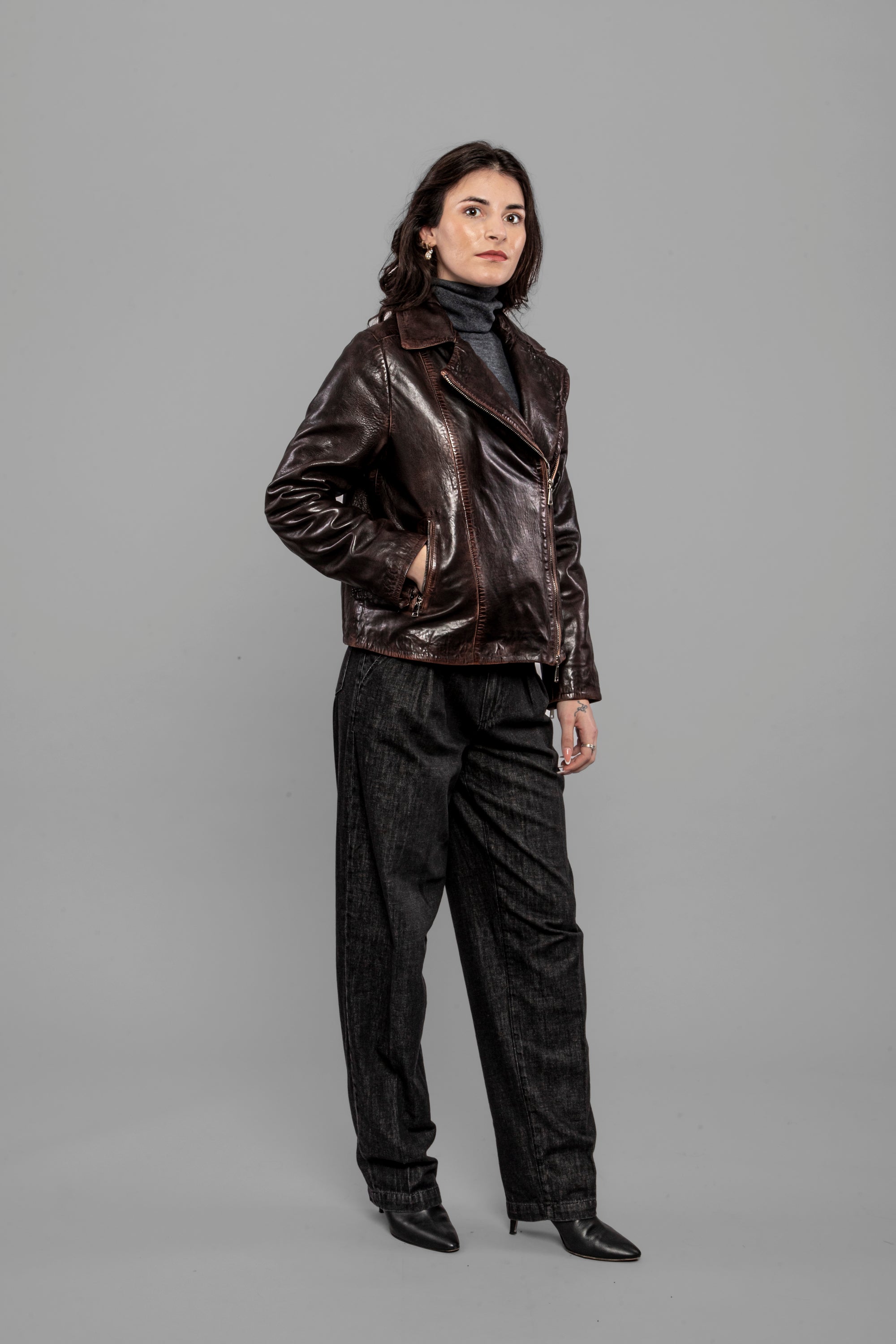 DW5-CYGNI Biker Pelle Dark Brown Woman