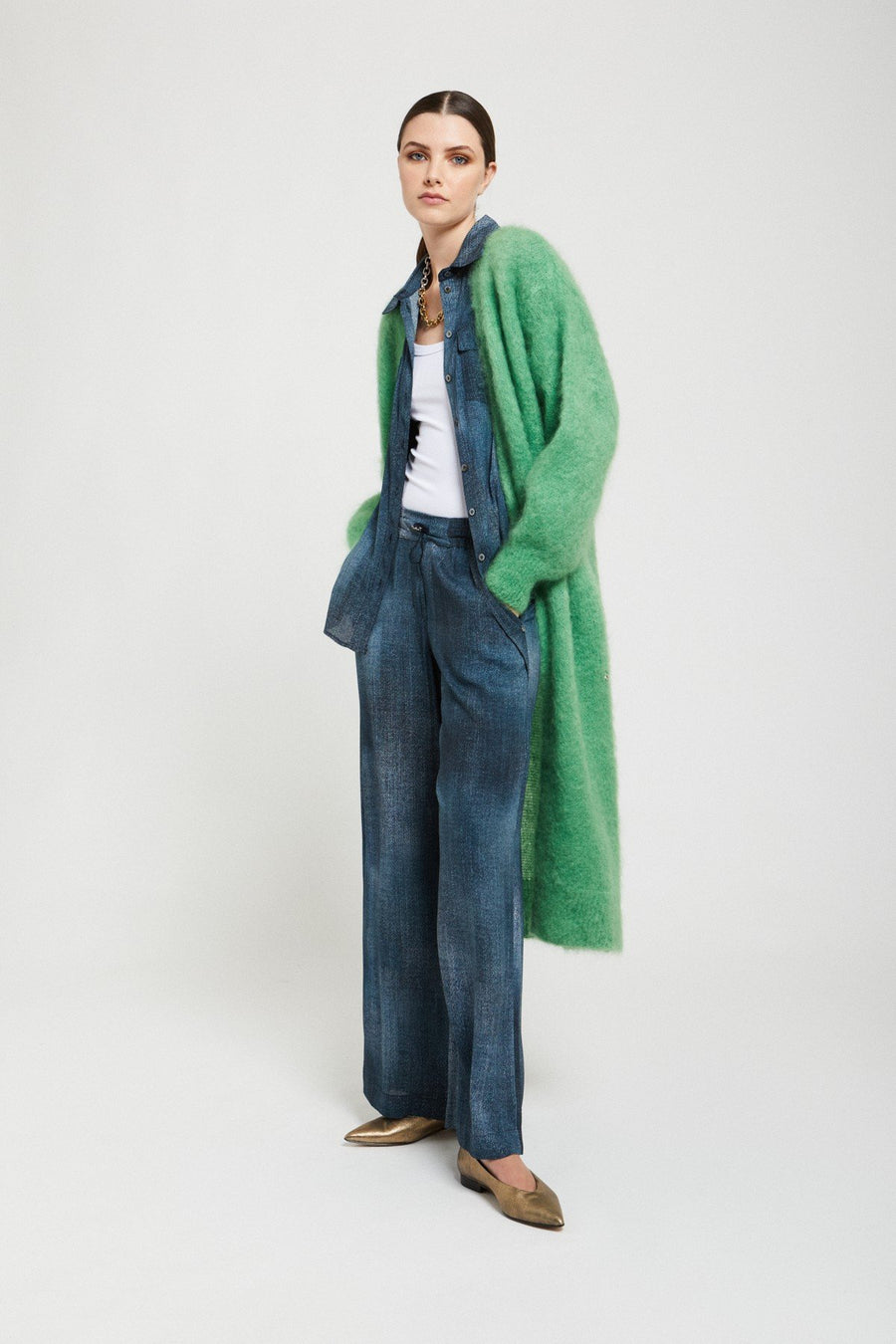 W4-DK8156-1 Cardigan Fluffy Mohair Aloe