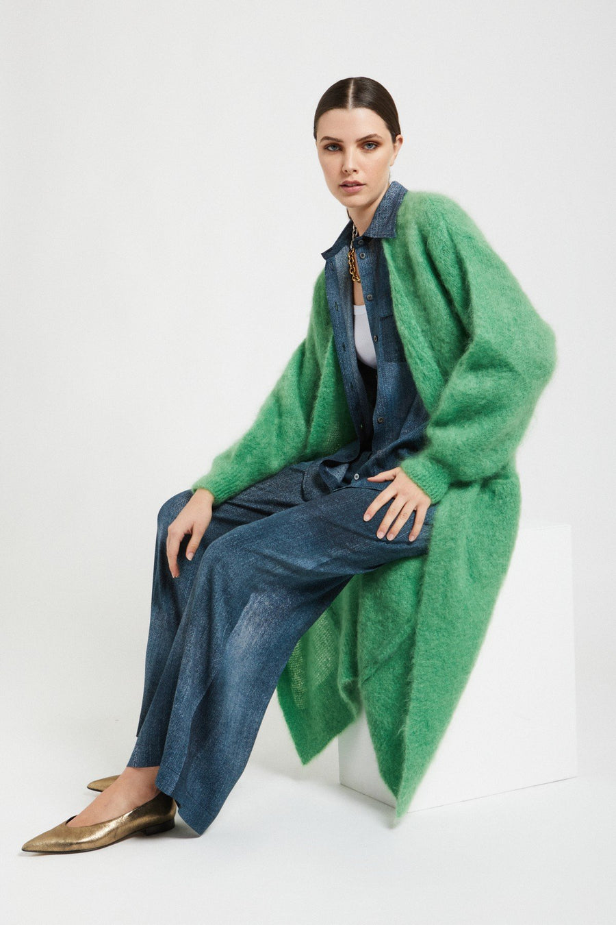 W4-DK8156-1 Cardigan Fluffy Mohair Aloe