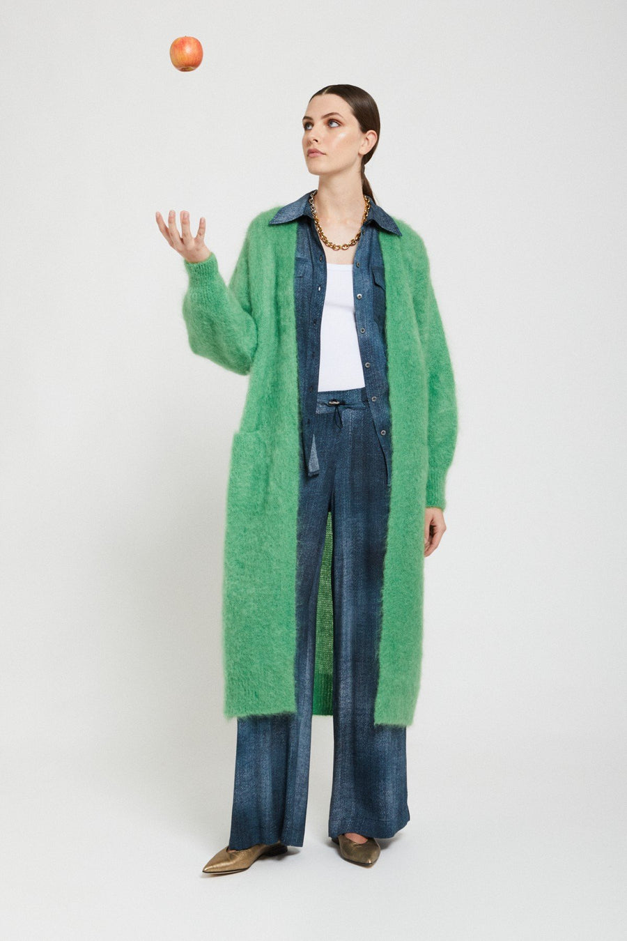 W4-DK8156-1 Cardigan Fluffy Mohair Aloe