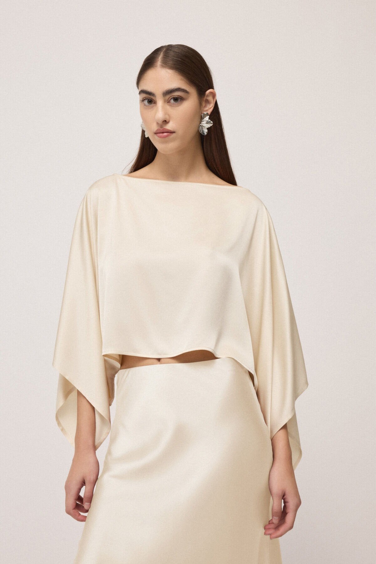 S6-DT9198 Coprispalle Kimono in Viscosa Latte