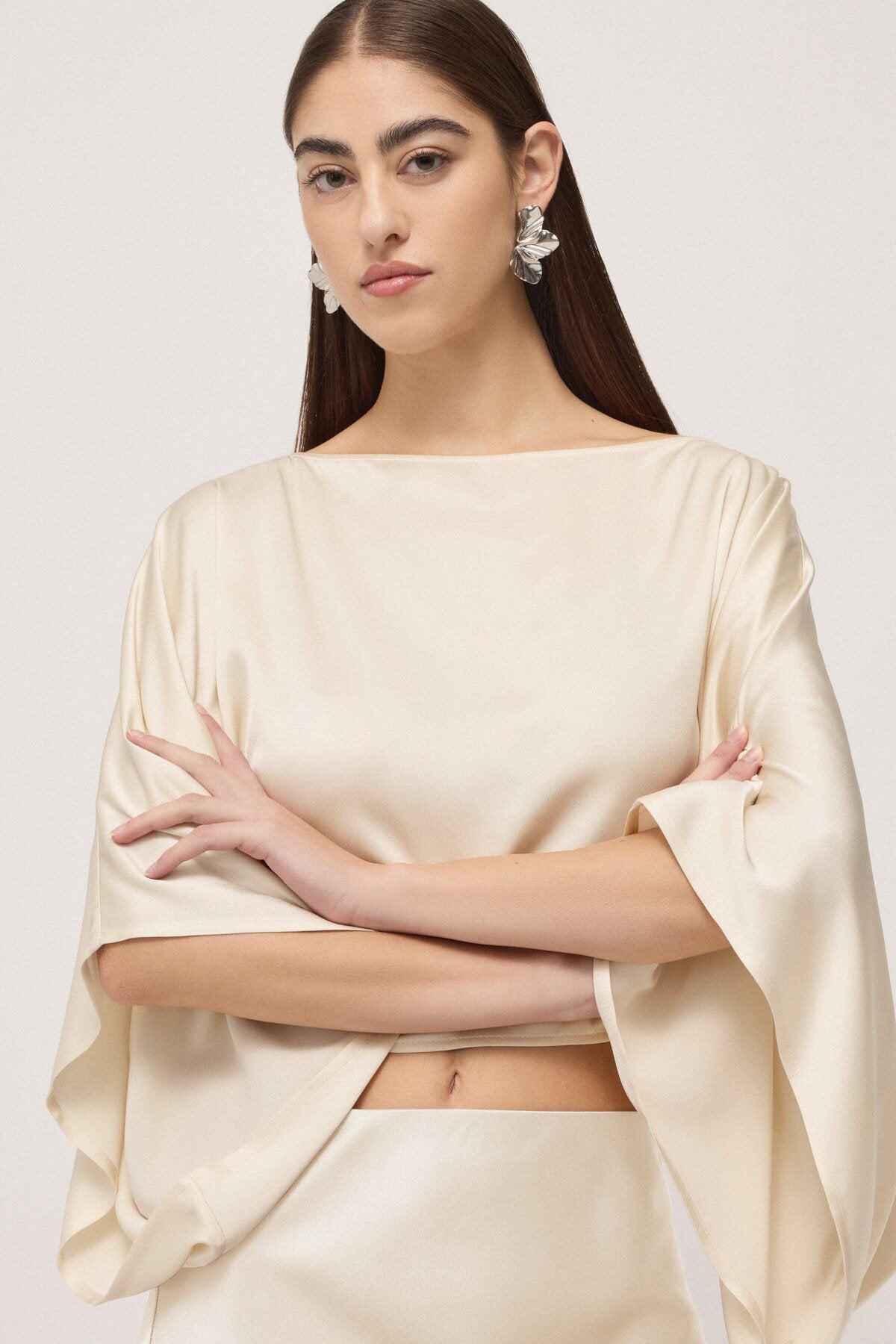 S6-DT9198 Coprispalle Kimono in Viscosa Latte