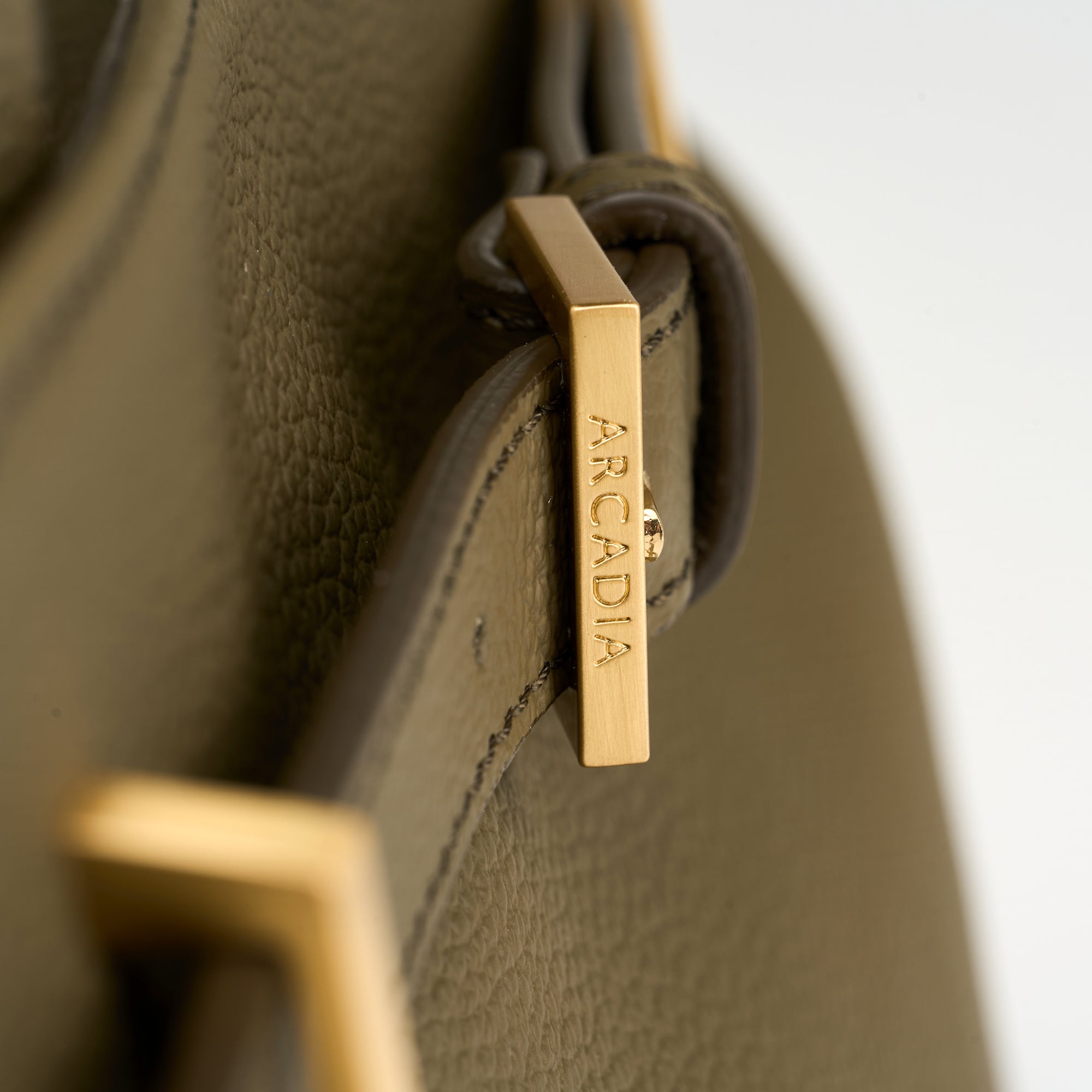 W6-2816 ARISA Borsa Wilm Medium Olive