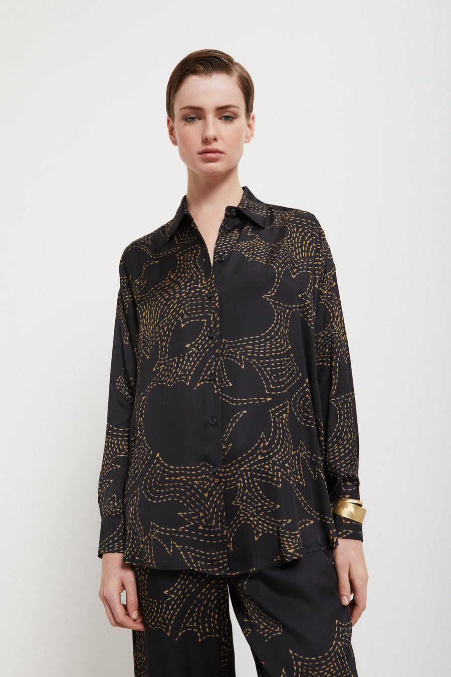 W5-DC5180 Camicia Over Nero