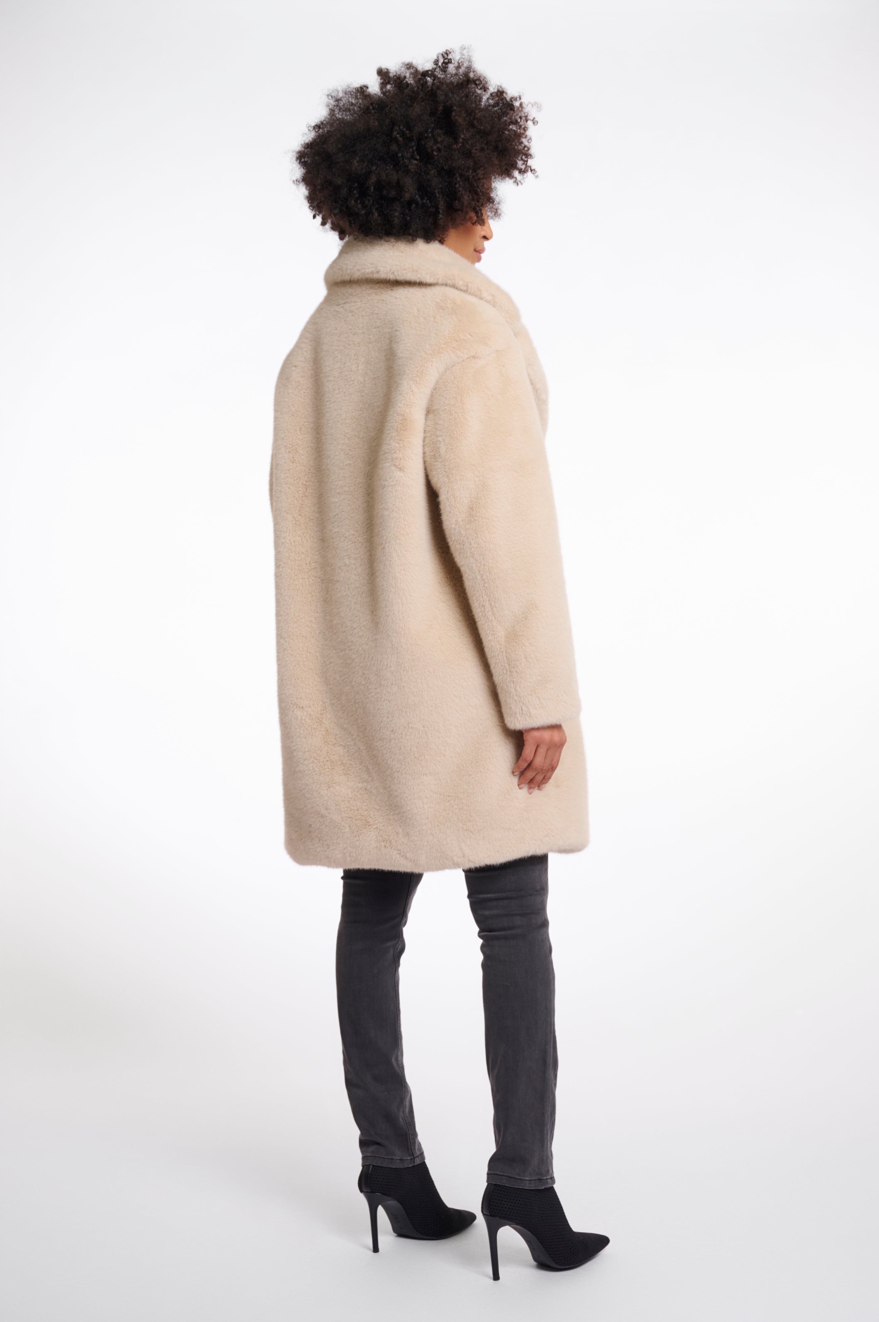 W5-GEESJE Coat Fur Light Oat