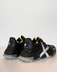 US4-22222 Sneakers Running Black Man