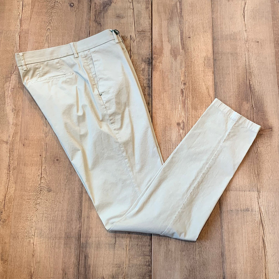 S4-T0101X Pantalone Dabbf Beige Man