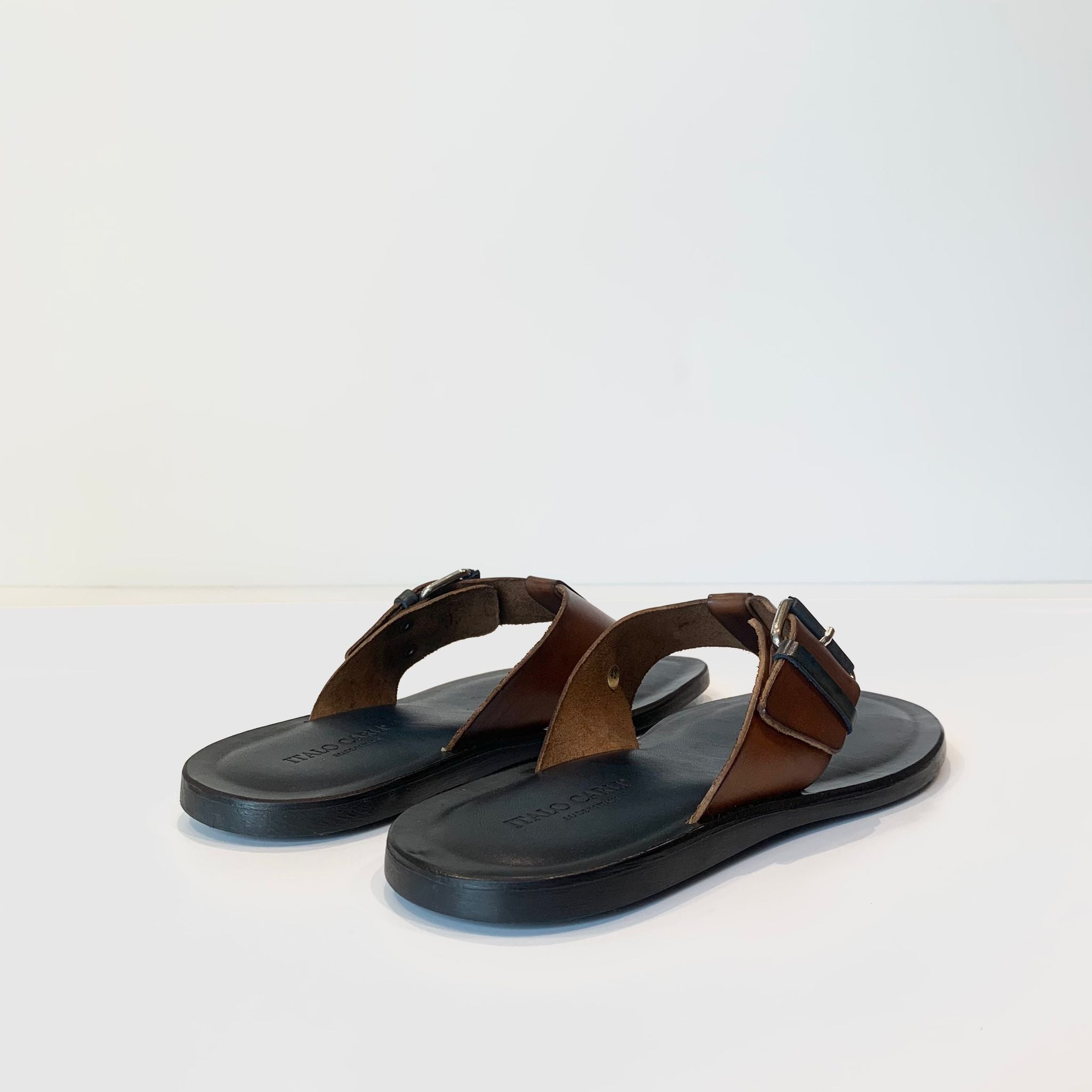 5017 Infradito Fibbia Testa Di Moro Man