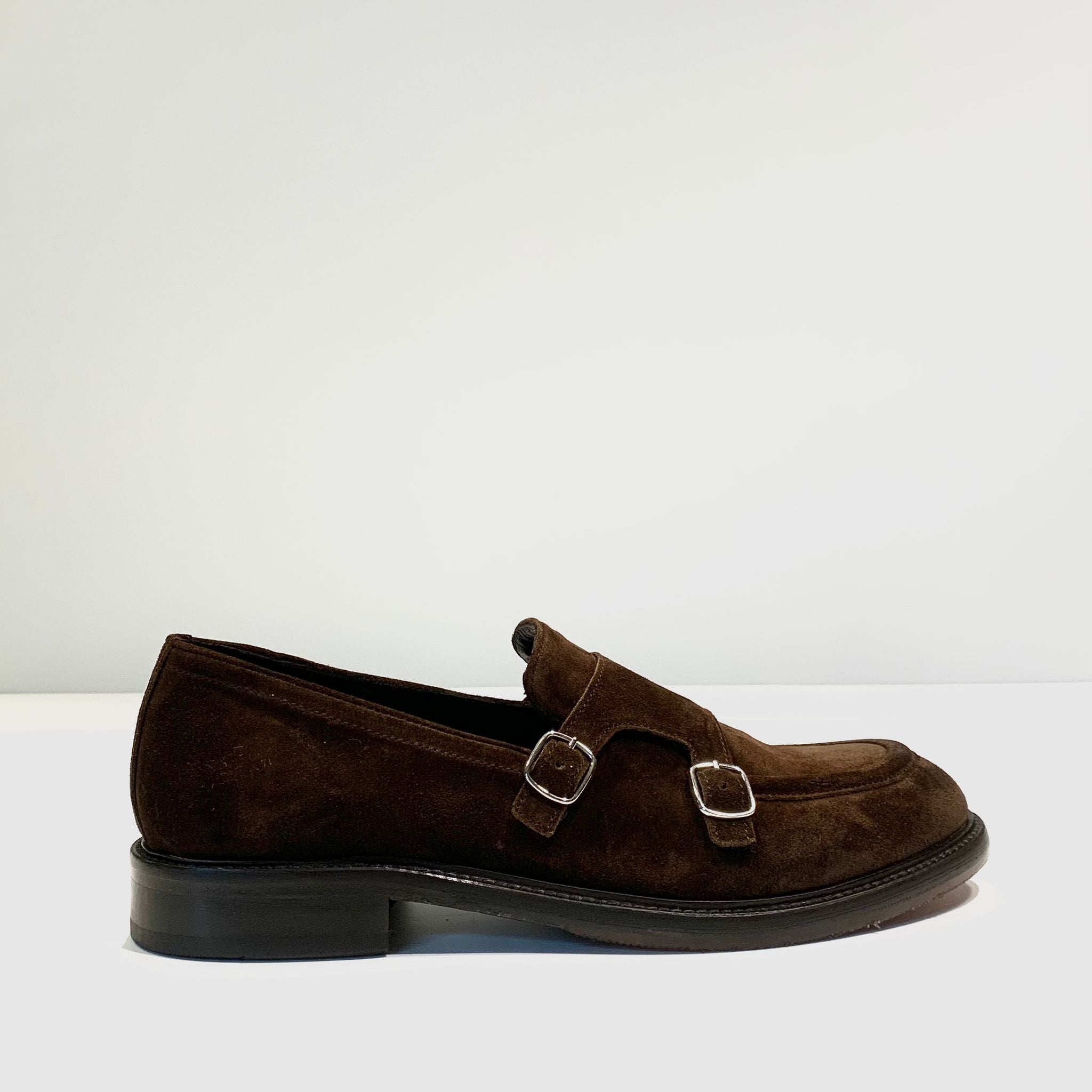 W4-324 Mocassino 2 Fibbie Camoscio Castagno Man