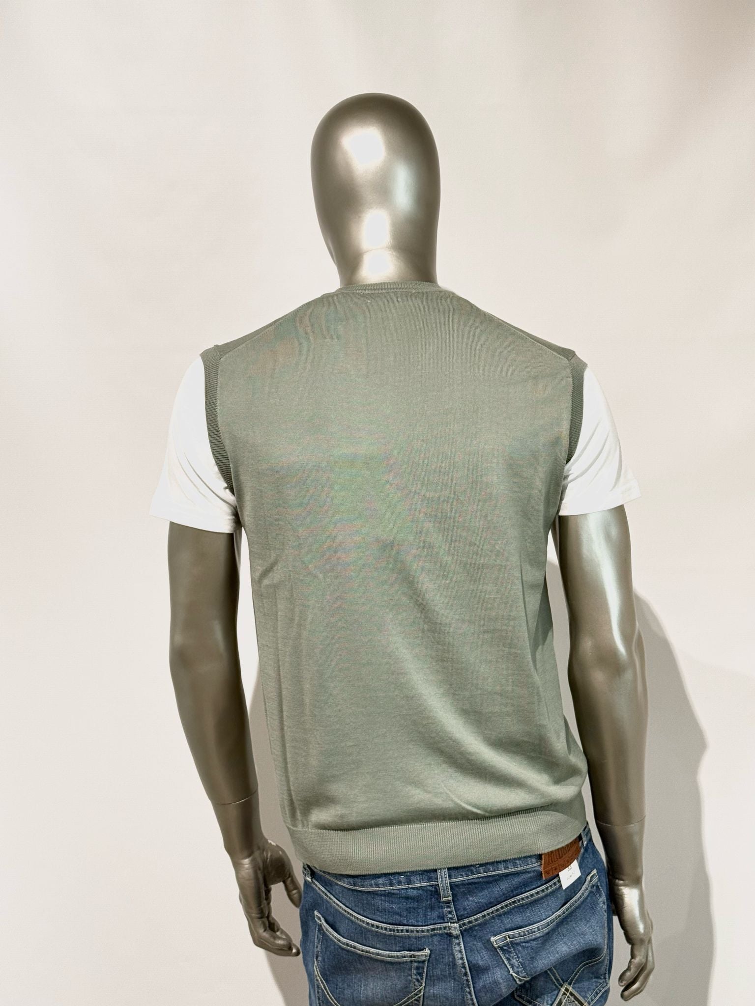 S5-2110 Gilet Scollo V Rasato Salvia Man