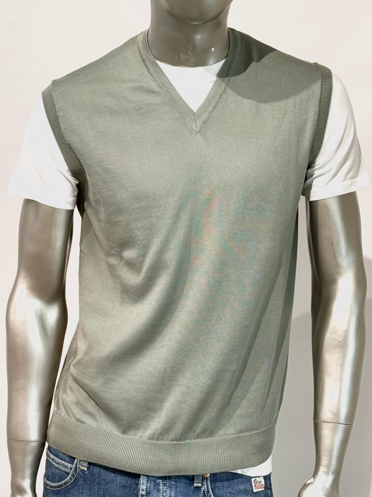 S5-2110 Gilet Scollo V Rasato Salvia Man