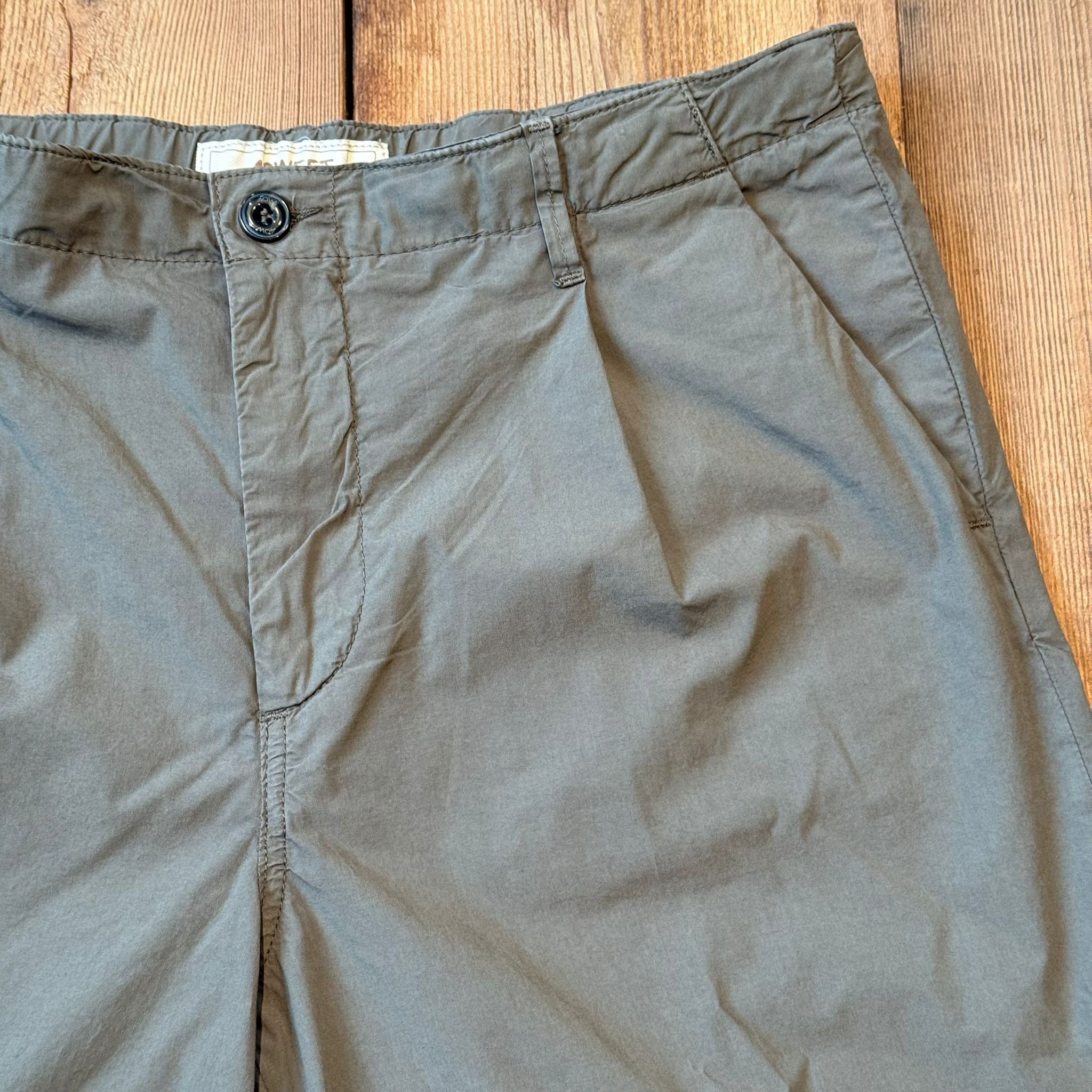 S5-JOEC Bermuda Chino Verde Man