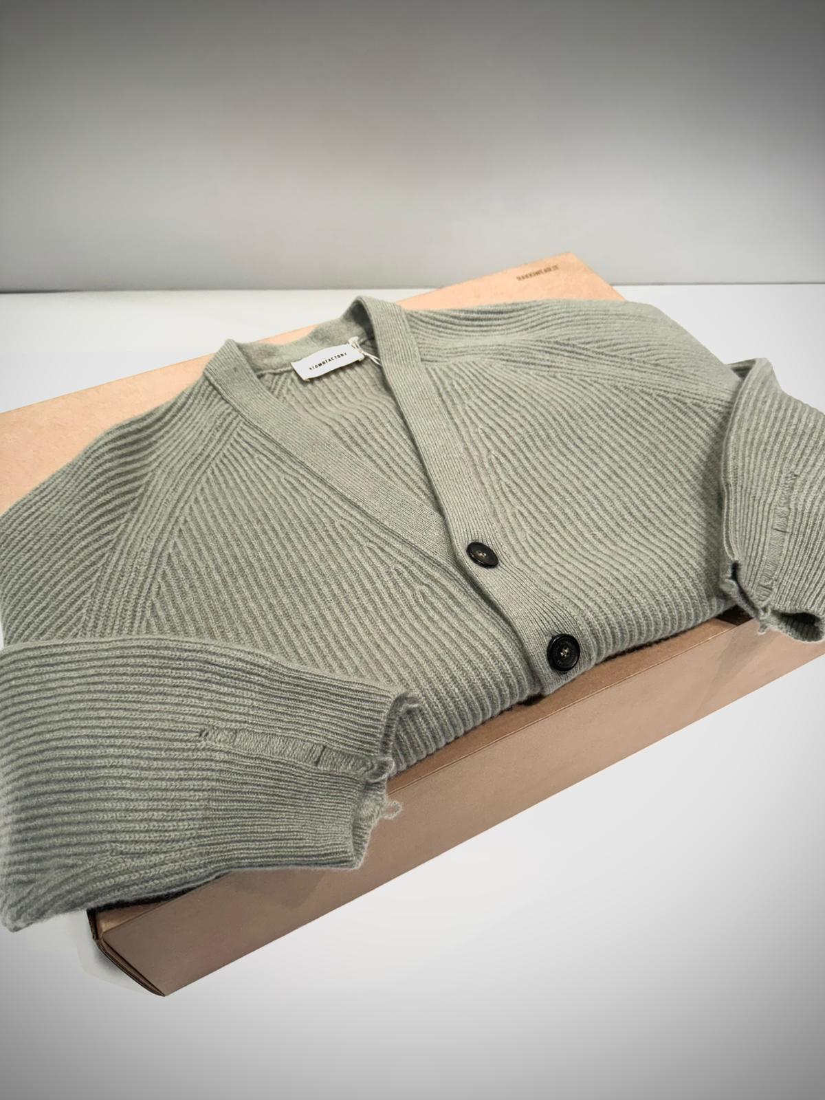 W5-16 Cardigan Costa Inglese Salvia Man