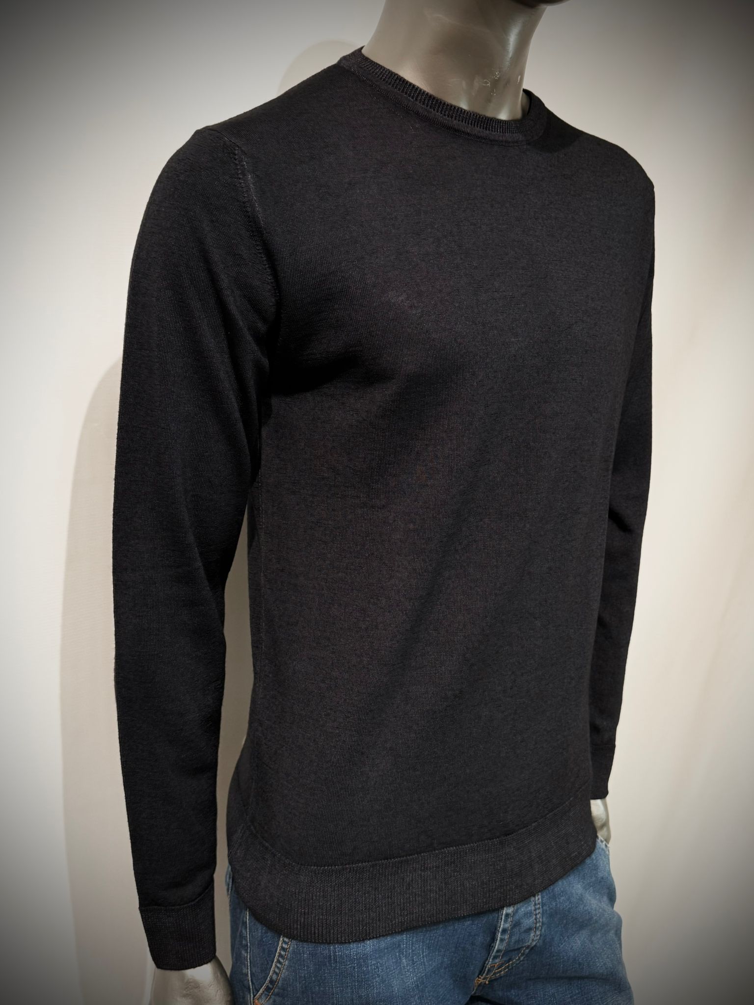 W5-0002 Maglia Lana Girocollo Nero09 Man