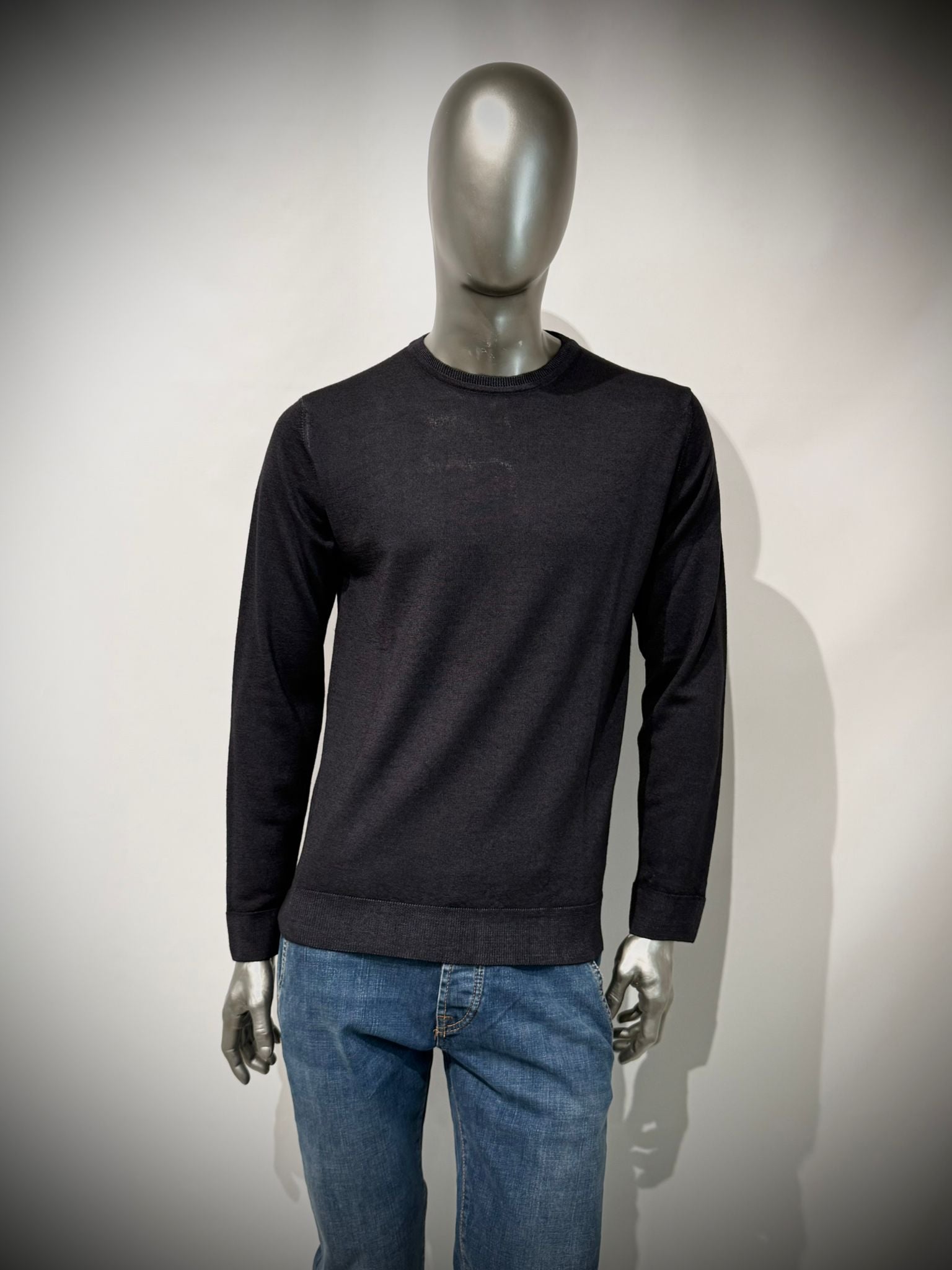 W5-0002 Maglia Lana Girocollo Nero09 Man