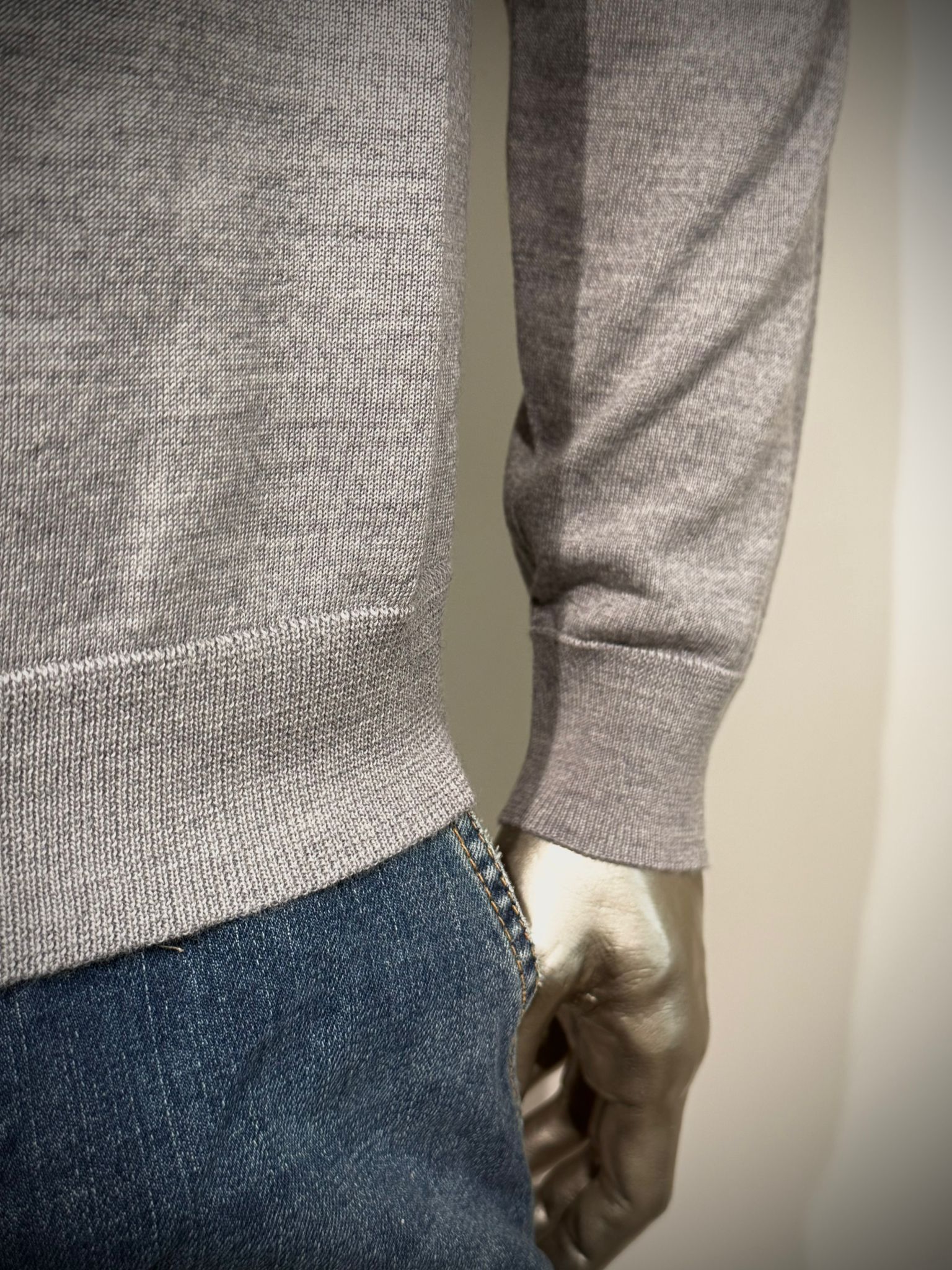 W4-0021 Maglia Lana Scollo V Pietra10 Man