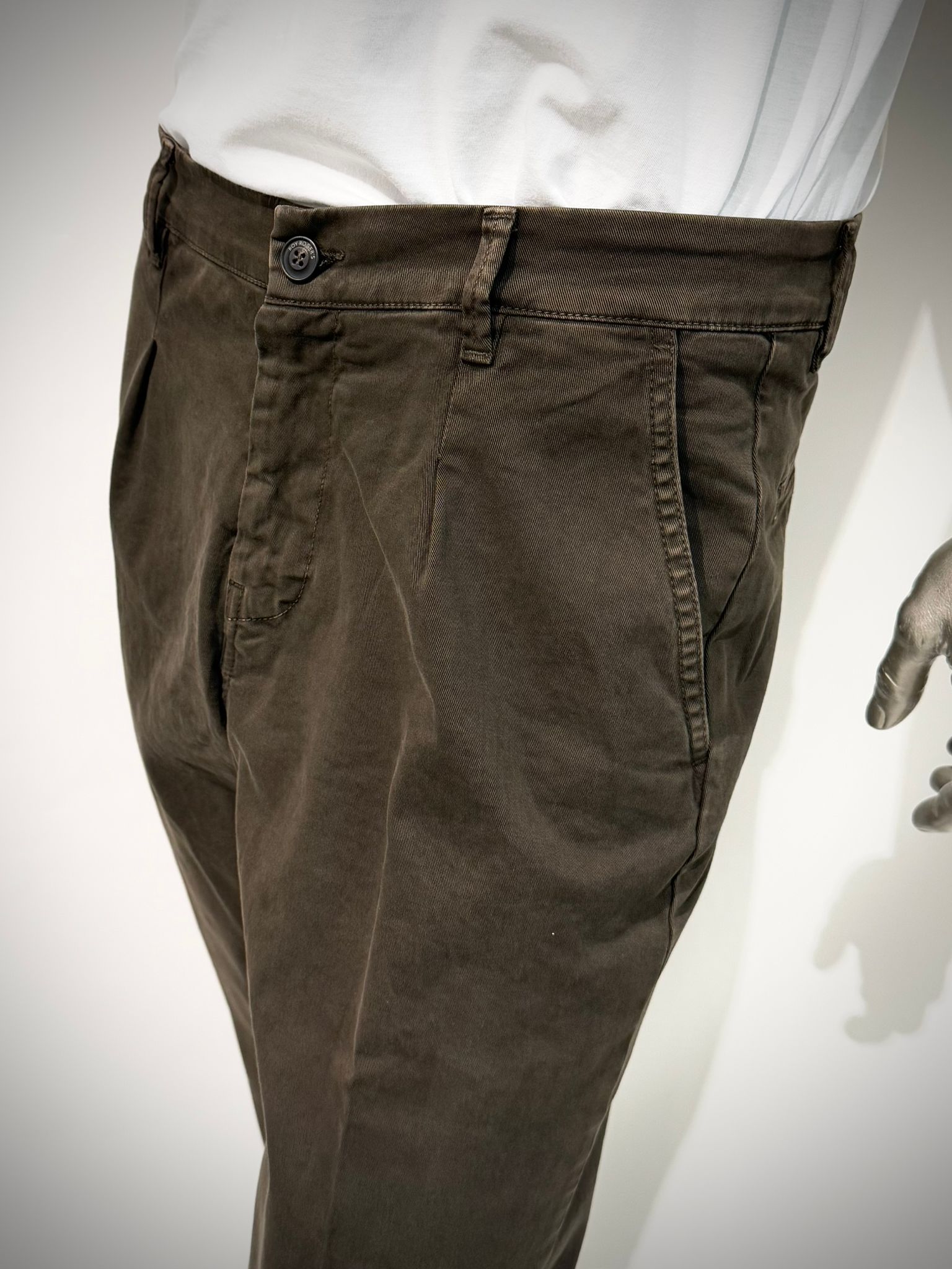UW5-DAYOFF Pantalone Gabardina Read Brown Man