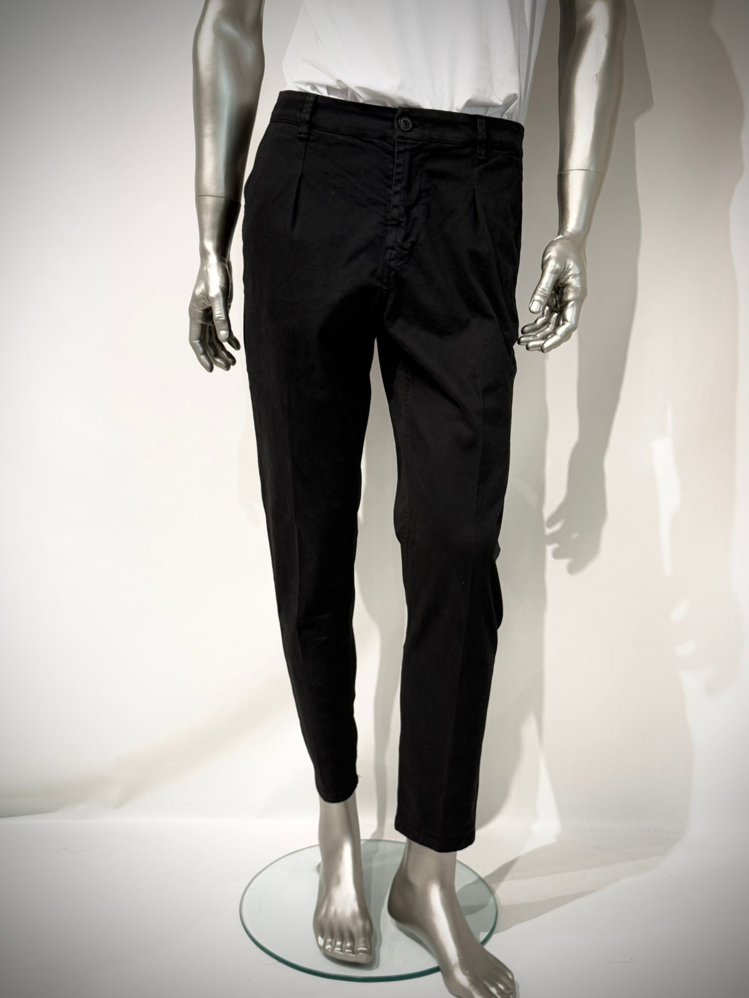 UW5-DAYOFF Pantalone Gabardina Read Black Man