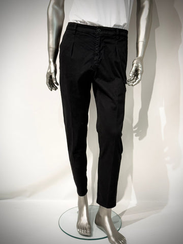 UW5-DAYOFF Pantalone Gabardina Read Black Man