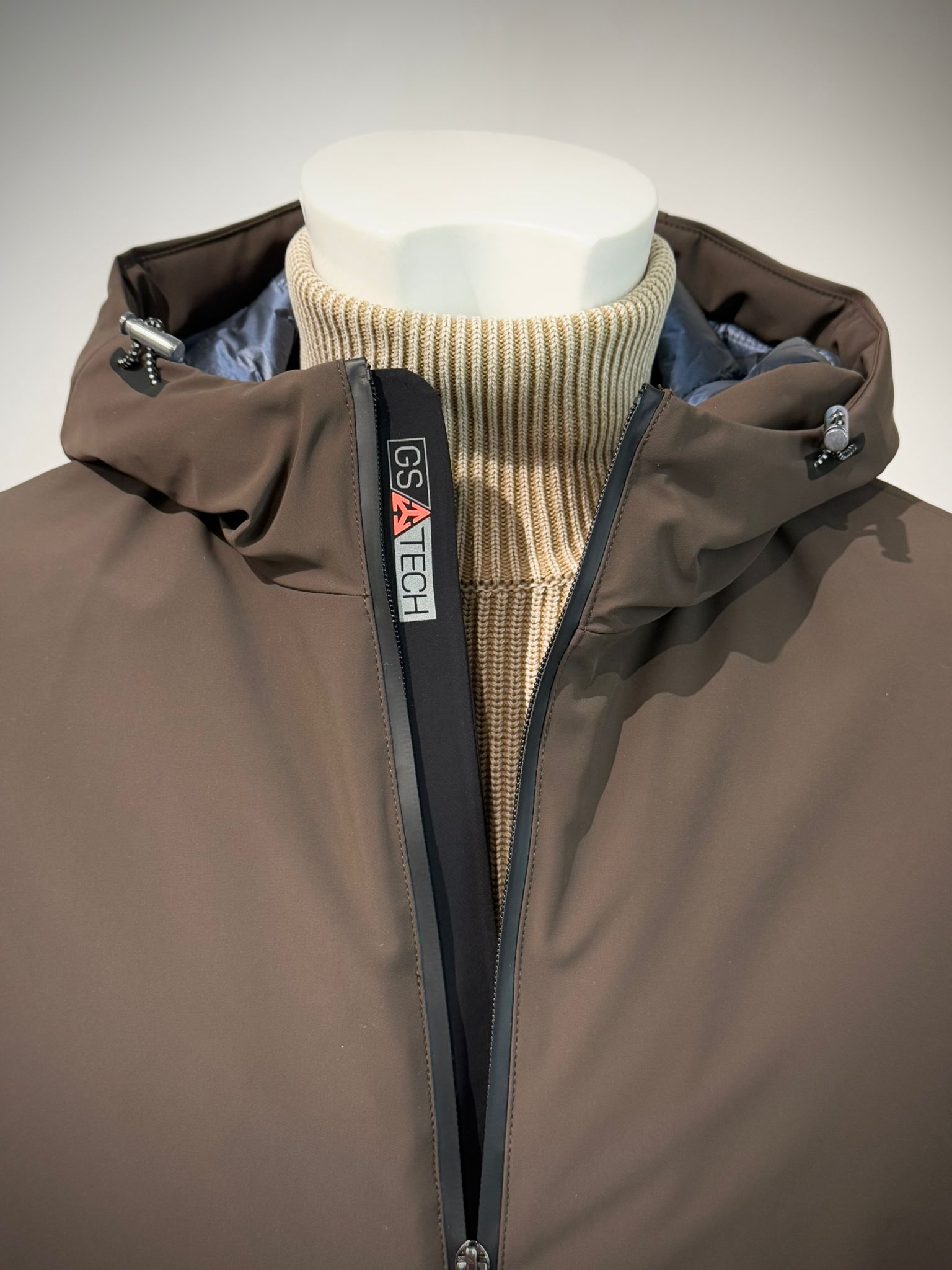 W5-4005 GS TECH Softshell Corto Cappuccio Moro Man