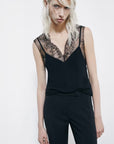 S6-8C0865 Top con Dettagli in Pizzo Nero