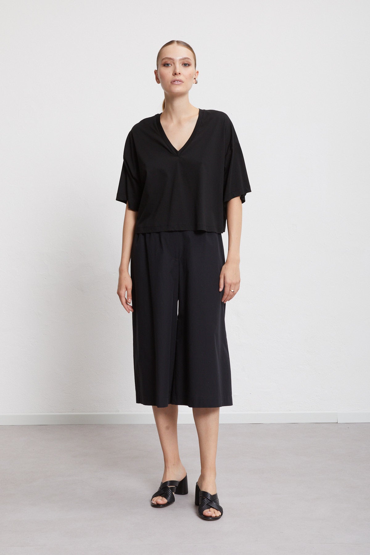 S5-DM8111 Maglia in Jersey Nero