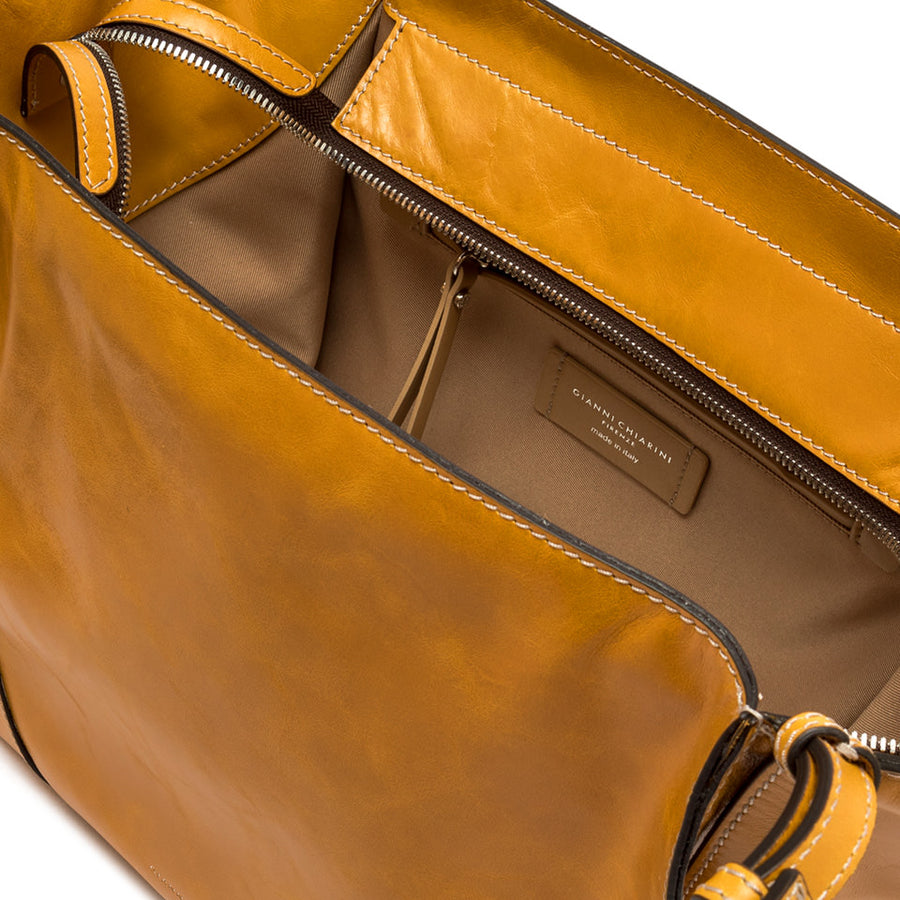 W5-11521 MERIDA INTY Golden Amber