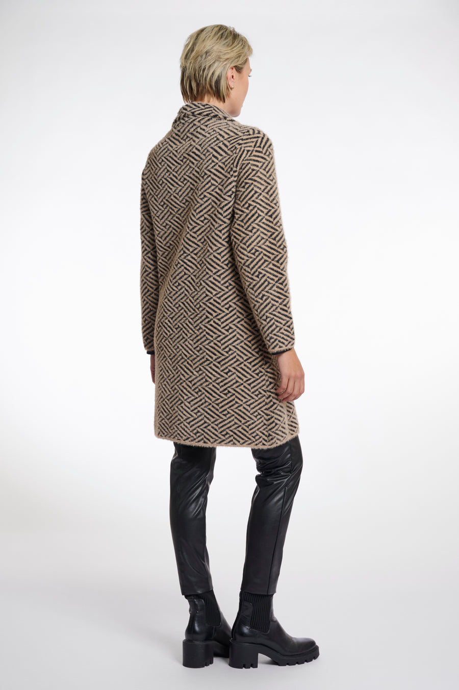 W5-MADINA Cardigan Sand Graphic