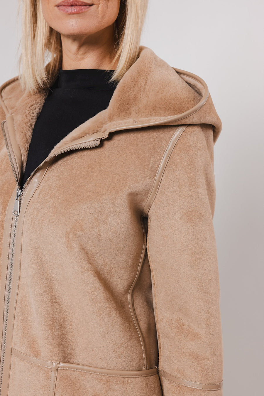 W4-OVA Reversible Coat Sand