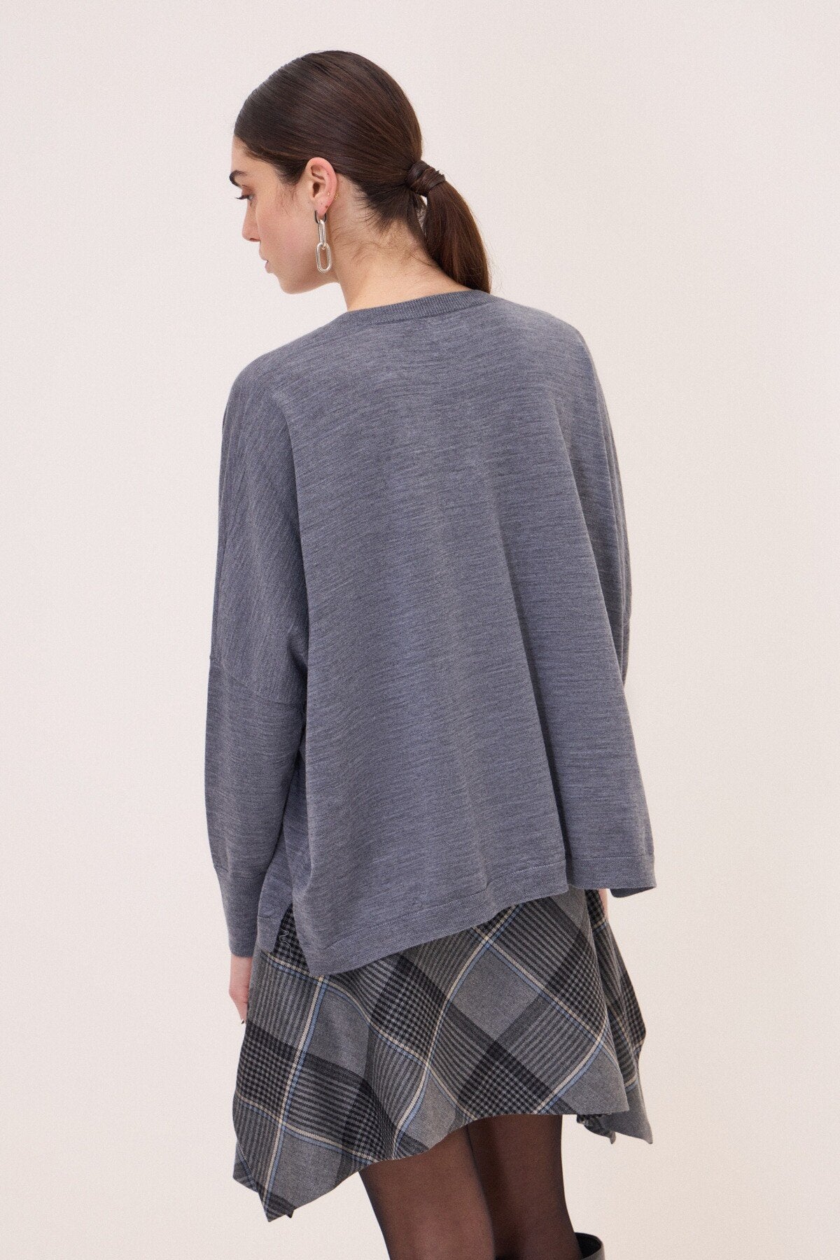 W6-DK9252-1 Maglia Scollo V Grey