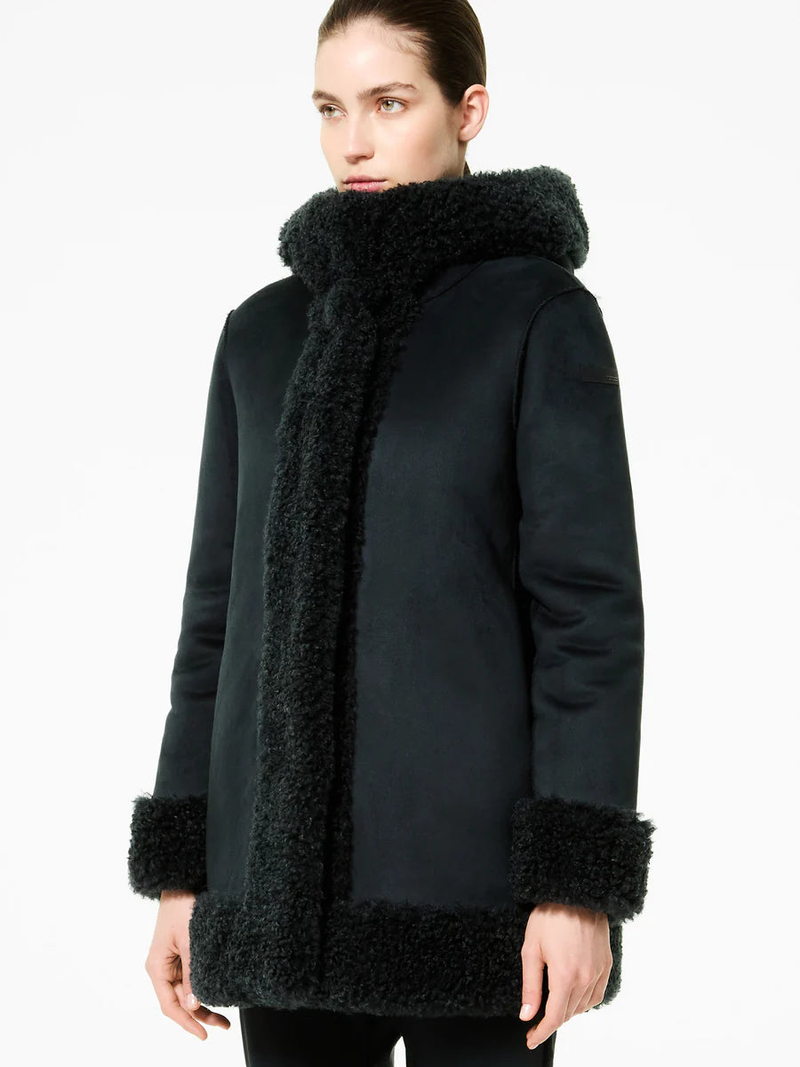 DW5-571 Lamb Hood Lead Woman