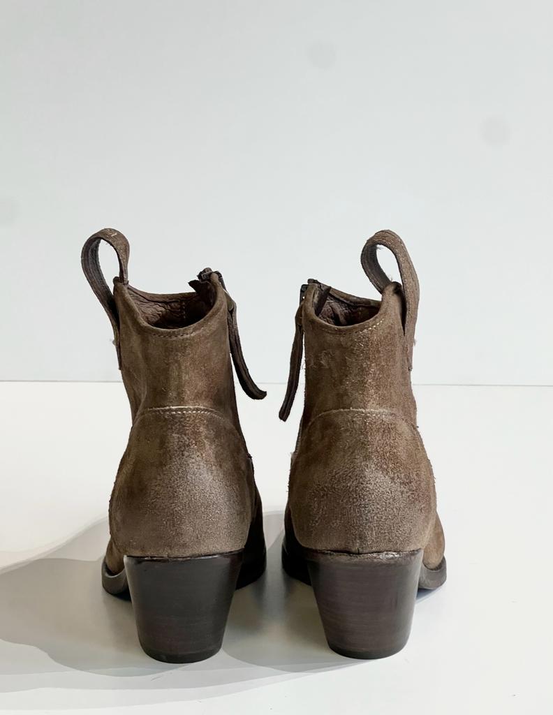 W3-INDIA23 Texano Camoscio Mud Woman