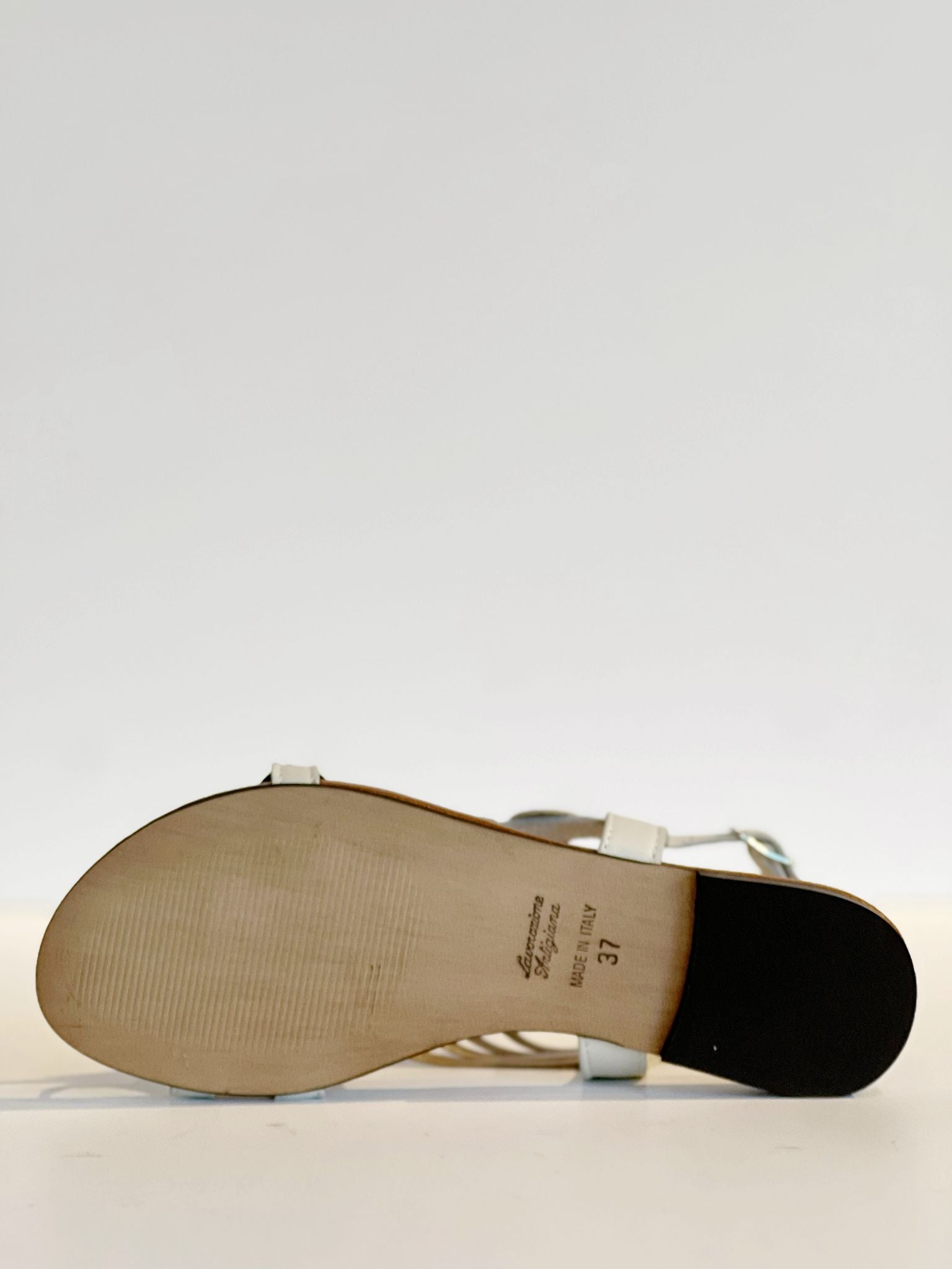 S4-1722 Infradito Medaglione Latte